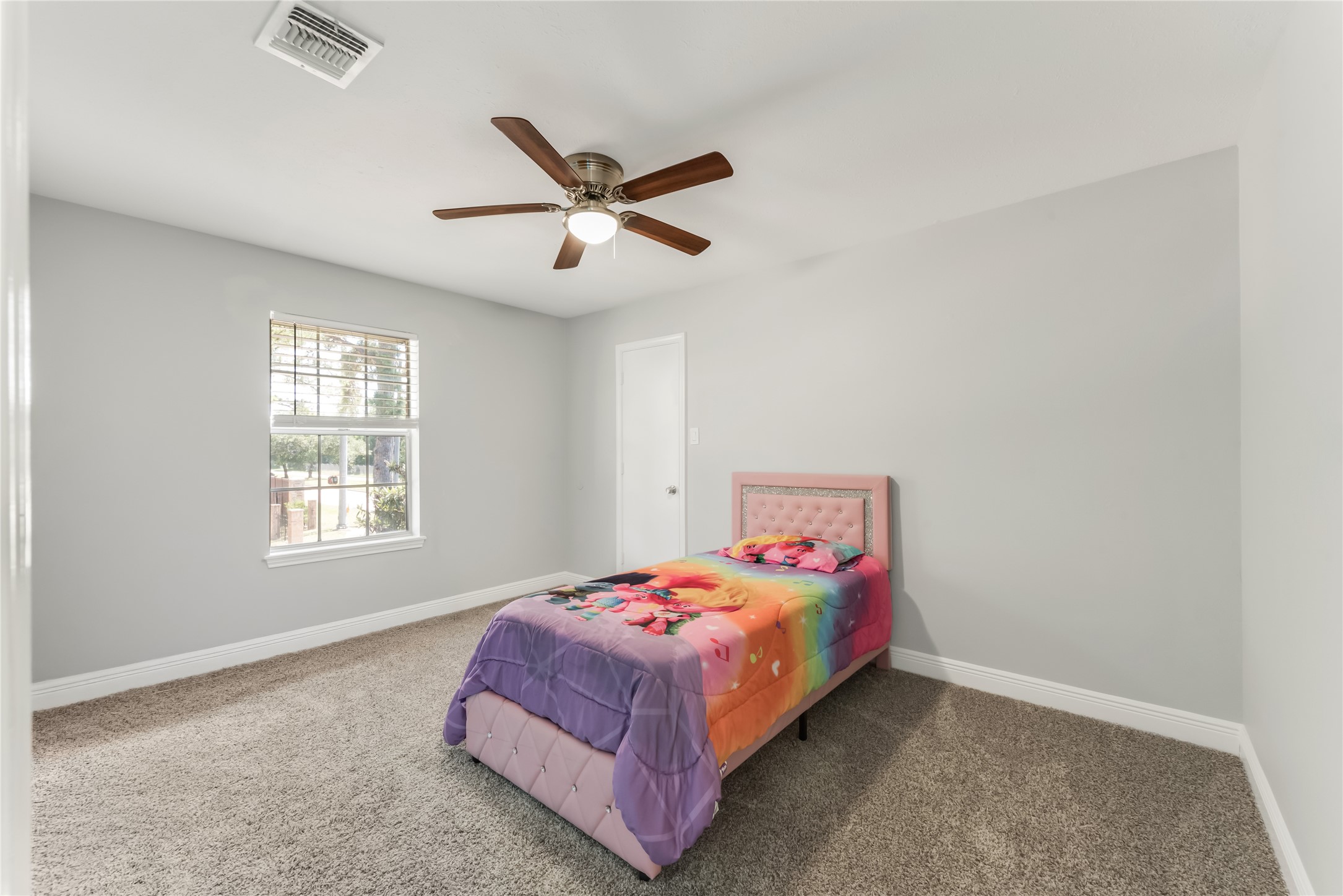 18318 Oakhampton Drive Property Photo 32