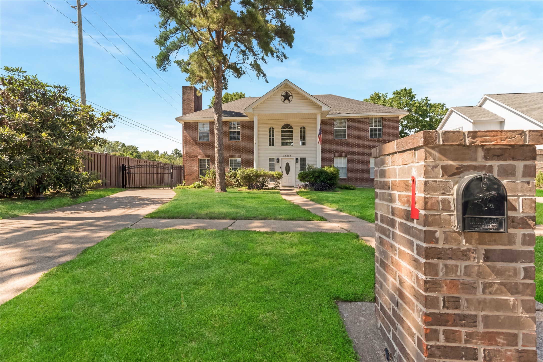 18318 Oakhampton Drive Property Photo 41