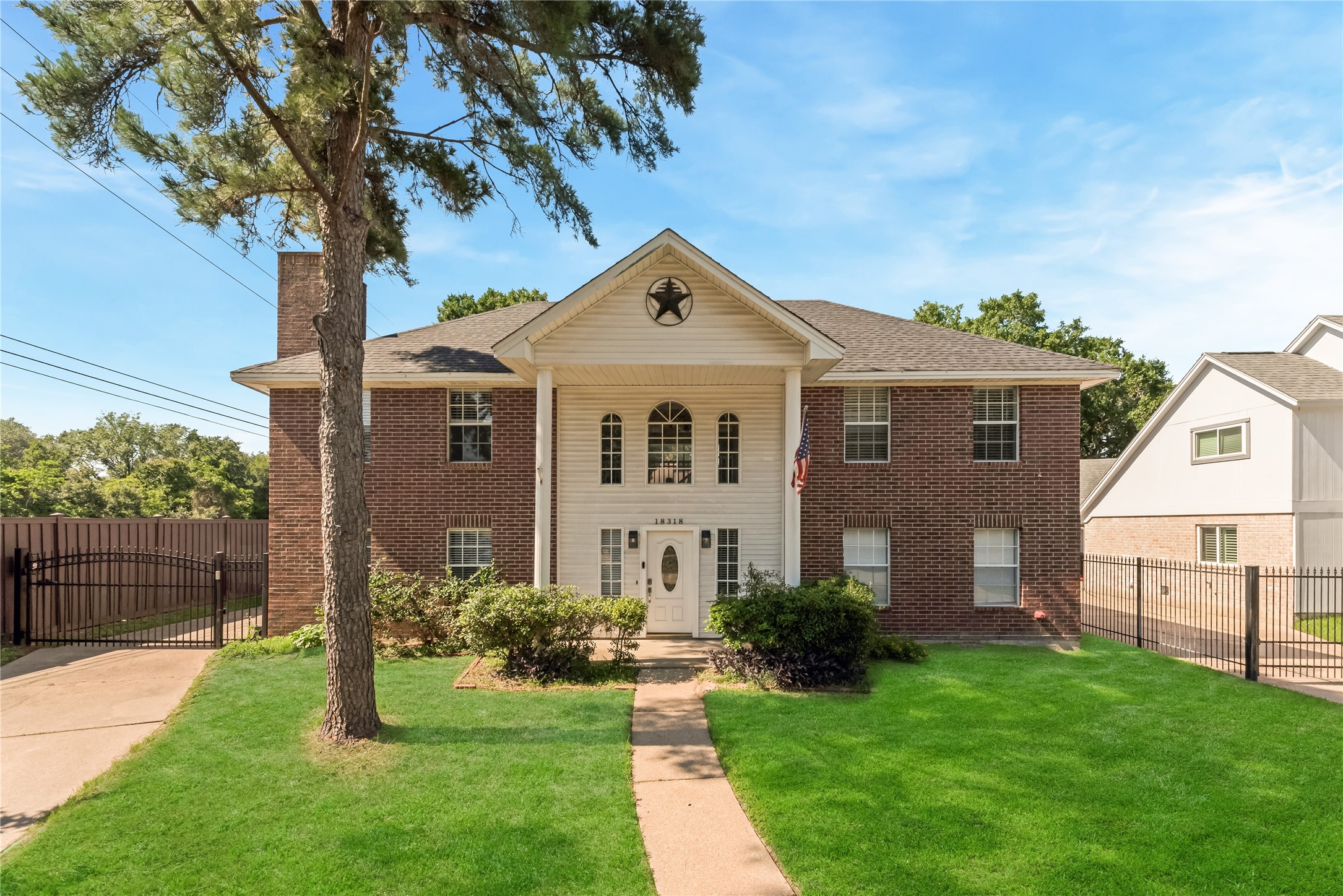 18318 Oakhampton Drive Property Photo 43