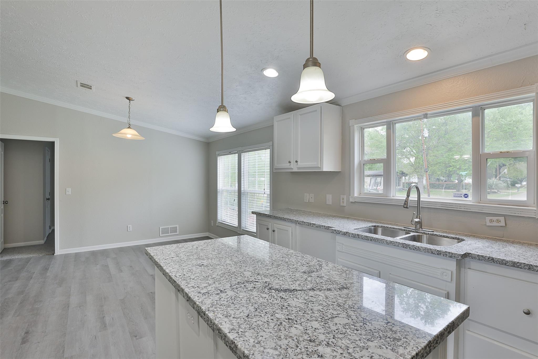 1520 W Creek Drive Property Photo 12