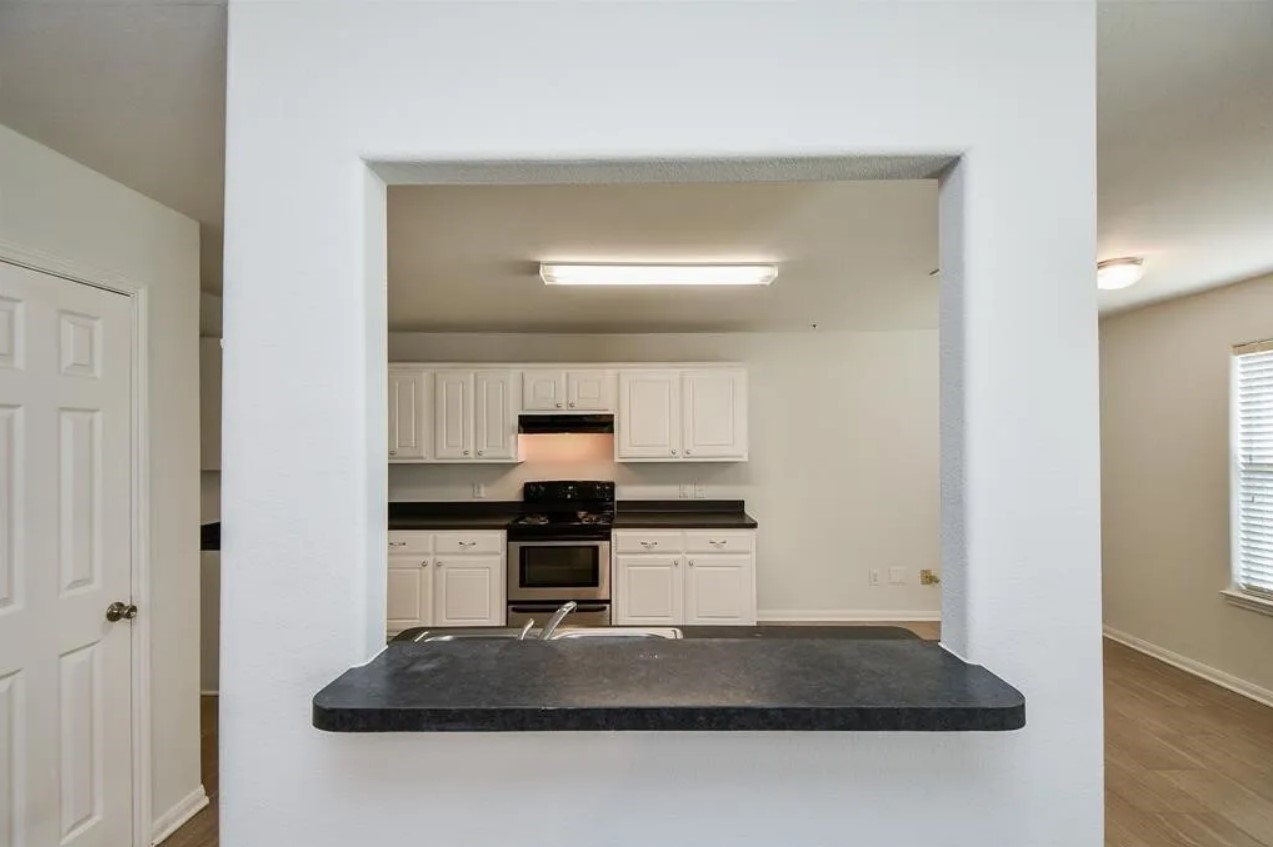28719 Leon River Court Property Photo 7