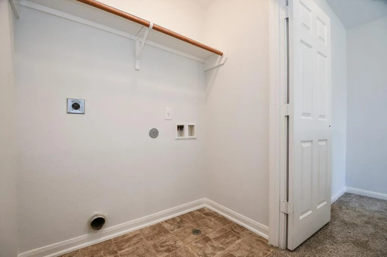 28719 Leon River Court Property Photo 21