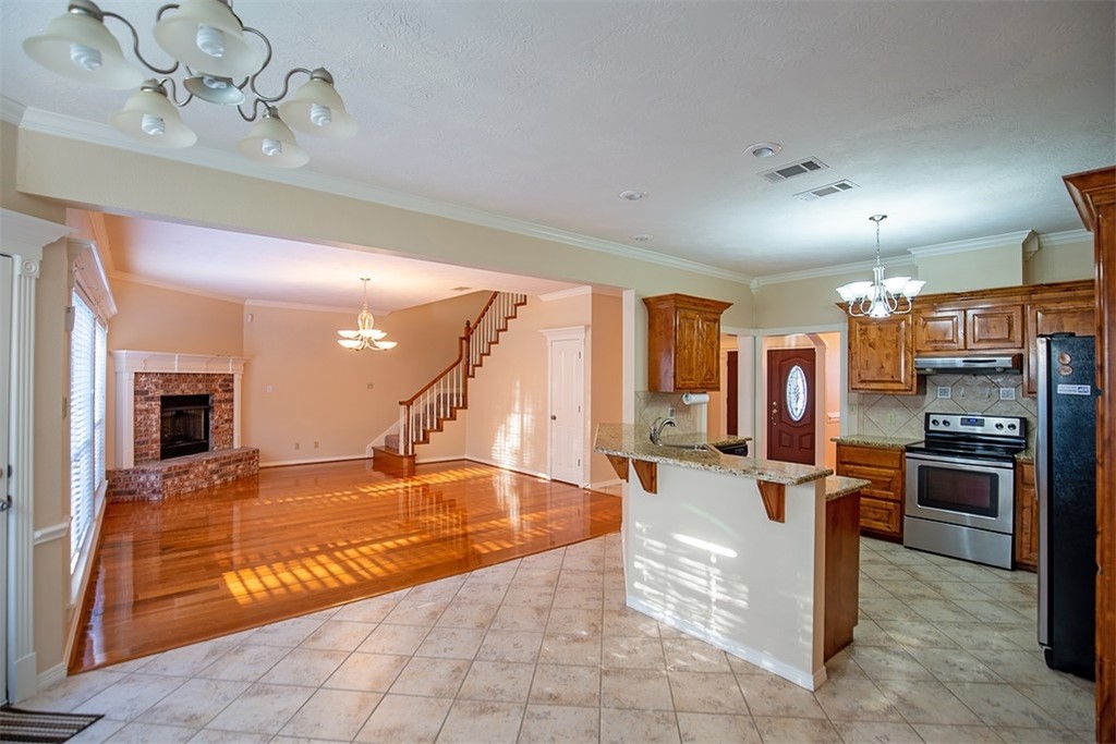 2905 Oakwood Drive Property Photo 9