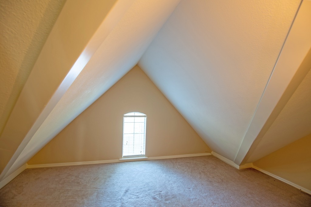 2905 Oakwood Drive Property Photo 17