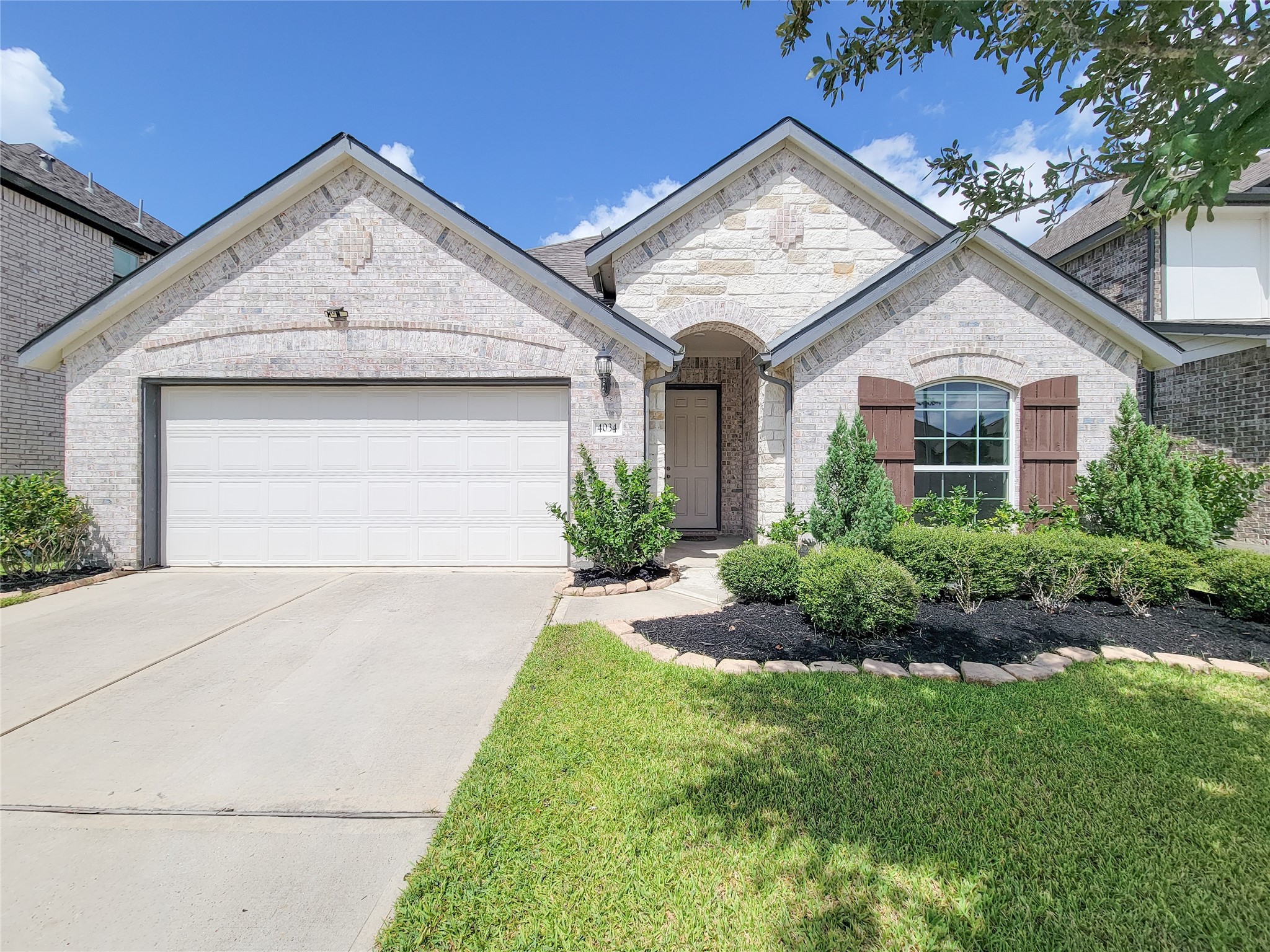 4034 Palmer Meadow Court Property Photo 3