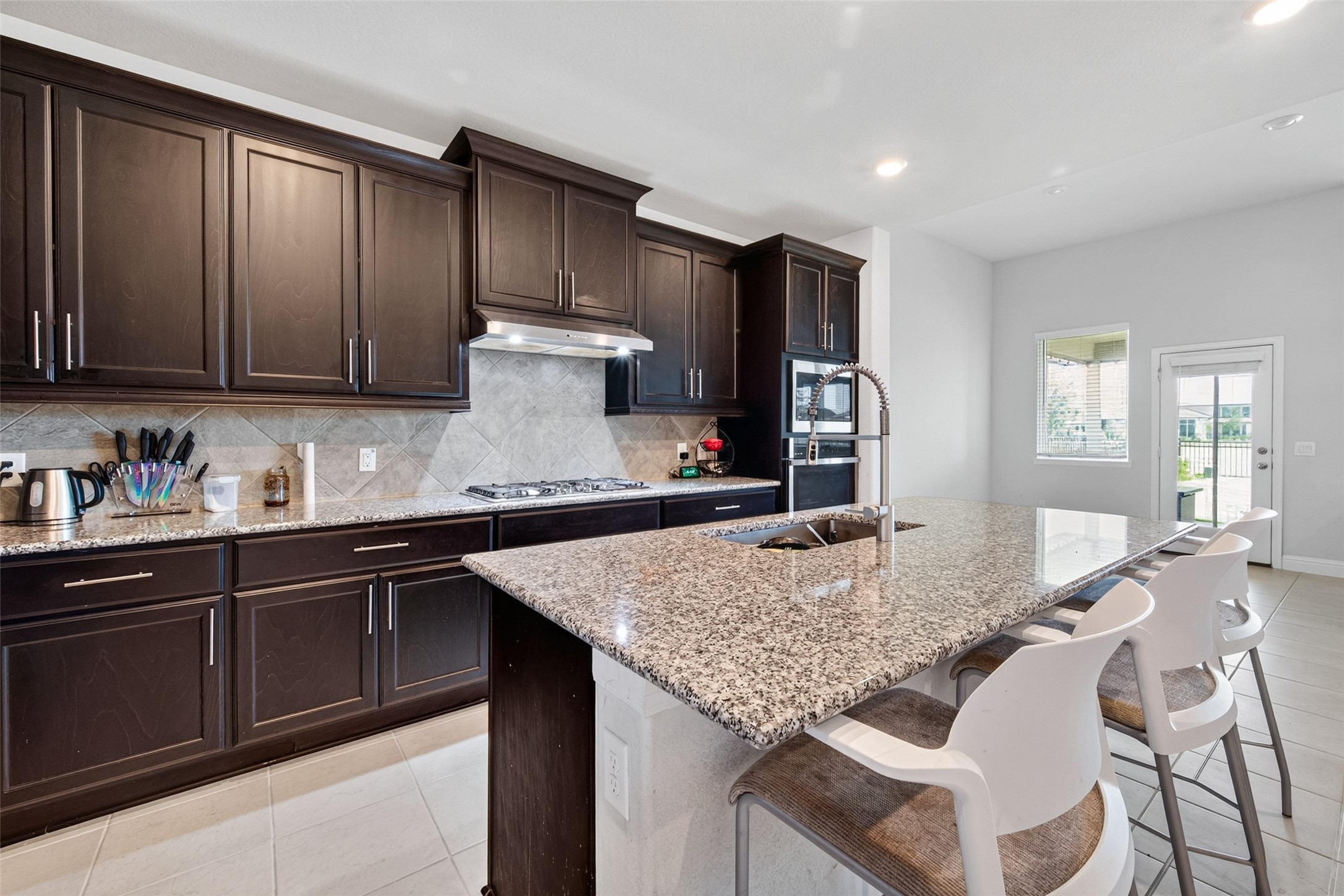 633 Cape Capri Drive Property Photo 11