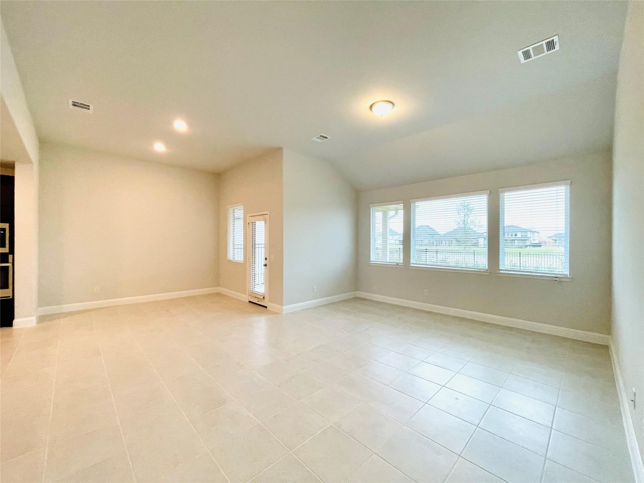 633 Cape Capri Drive Property Photo 14