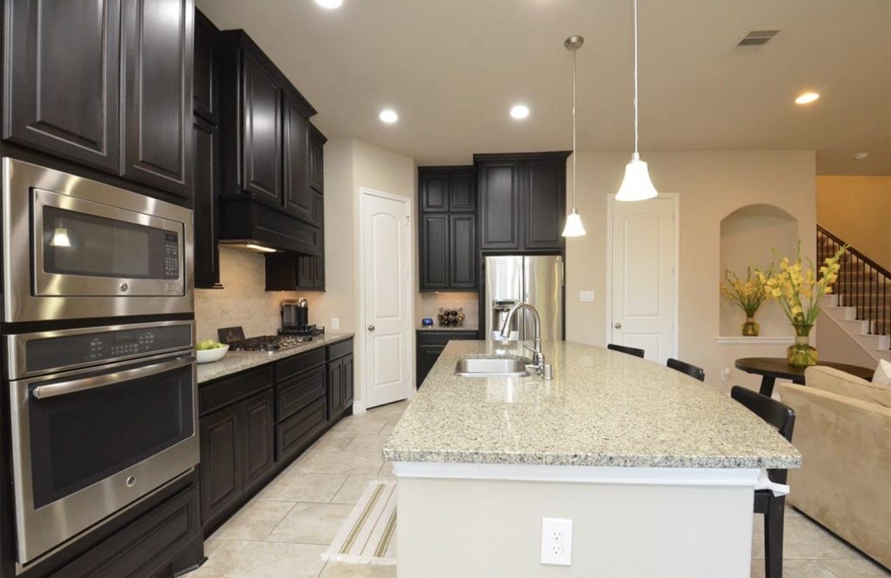 9515 Scanlan Heights Lane Property Photo 4