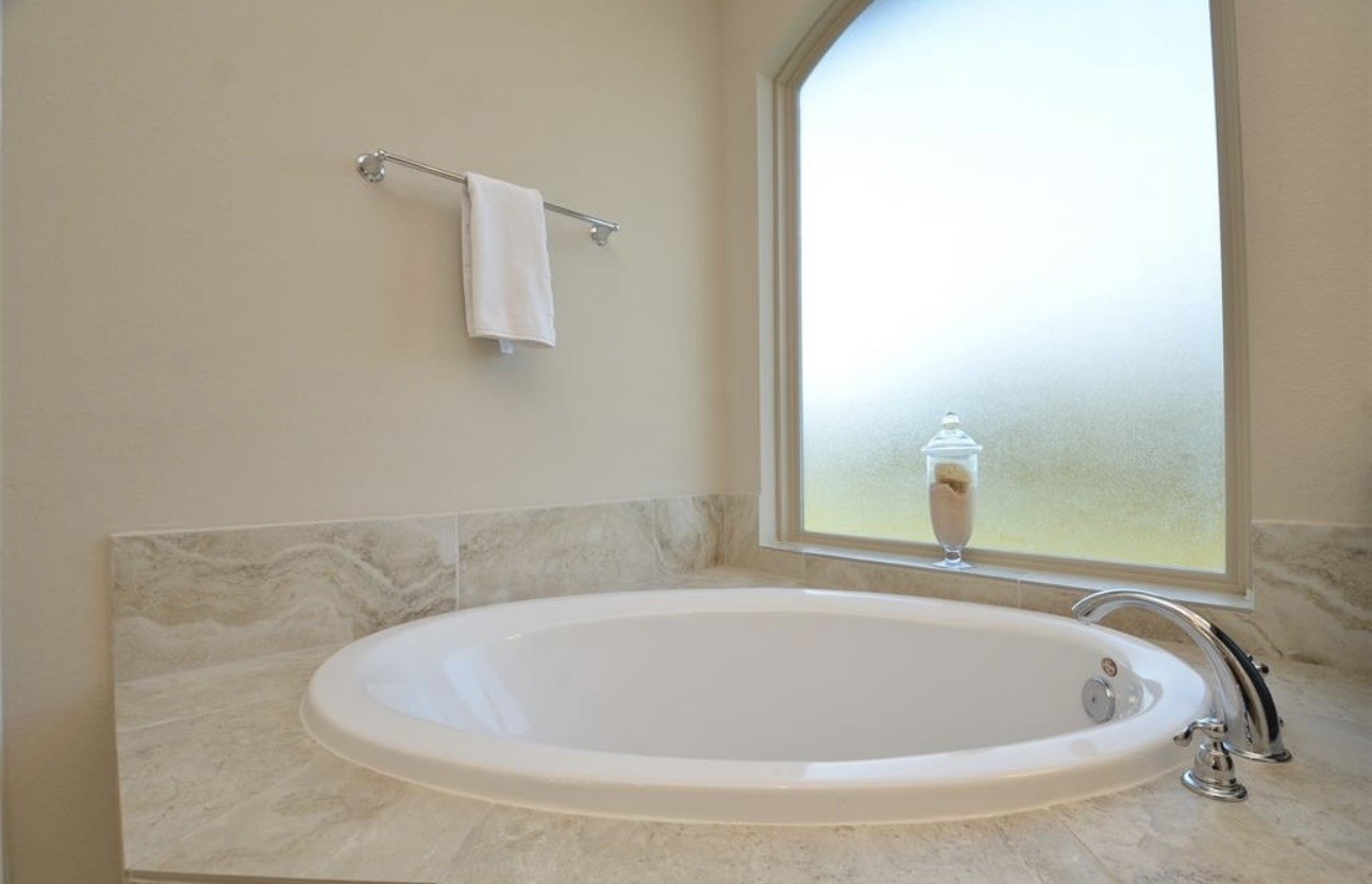 9515 Scanlan Heights Lane Property Photo 16