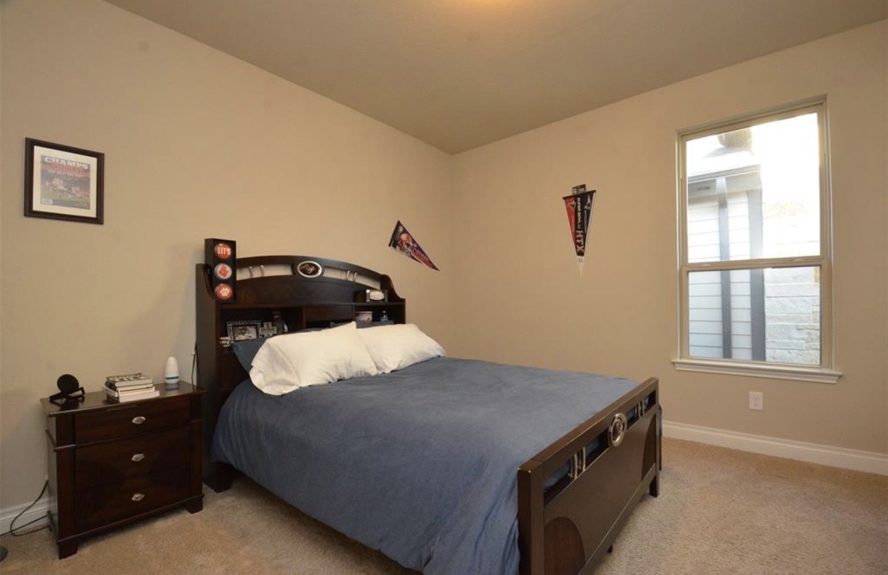 9515 Scanlan Heights Lane Property Photo 17
