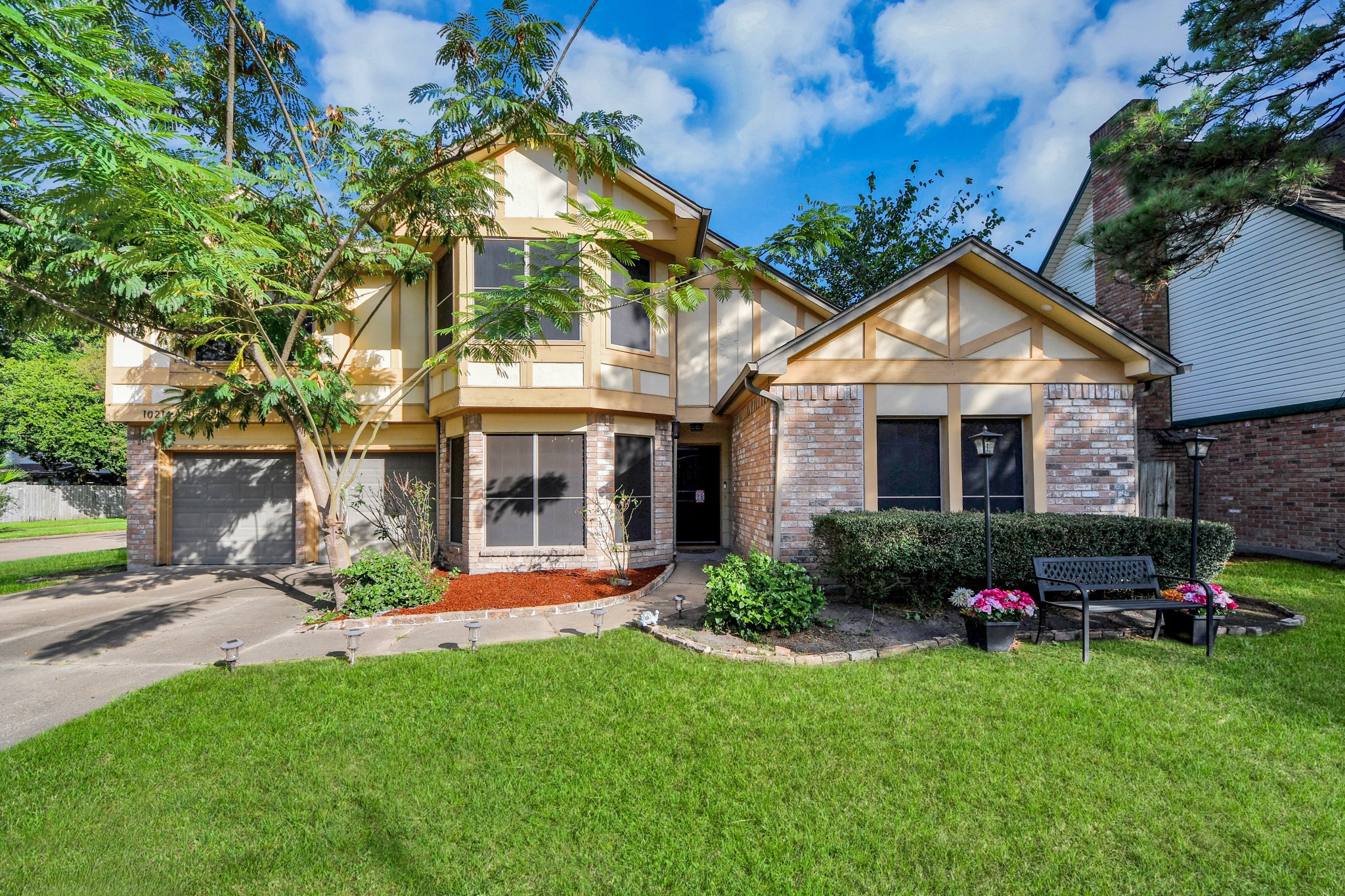 10214 Waving Fields Drive Property Photo 4