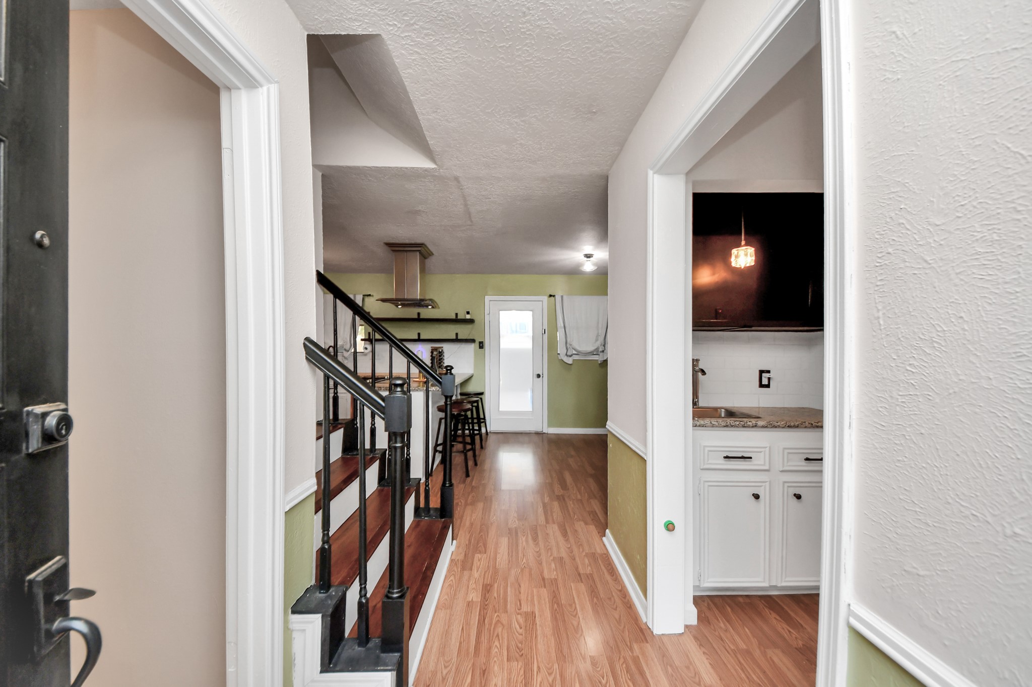 10214 Waving Fields Drive Property Photo 6
