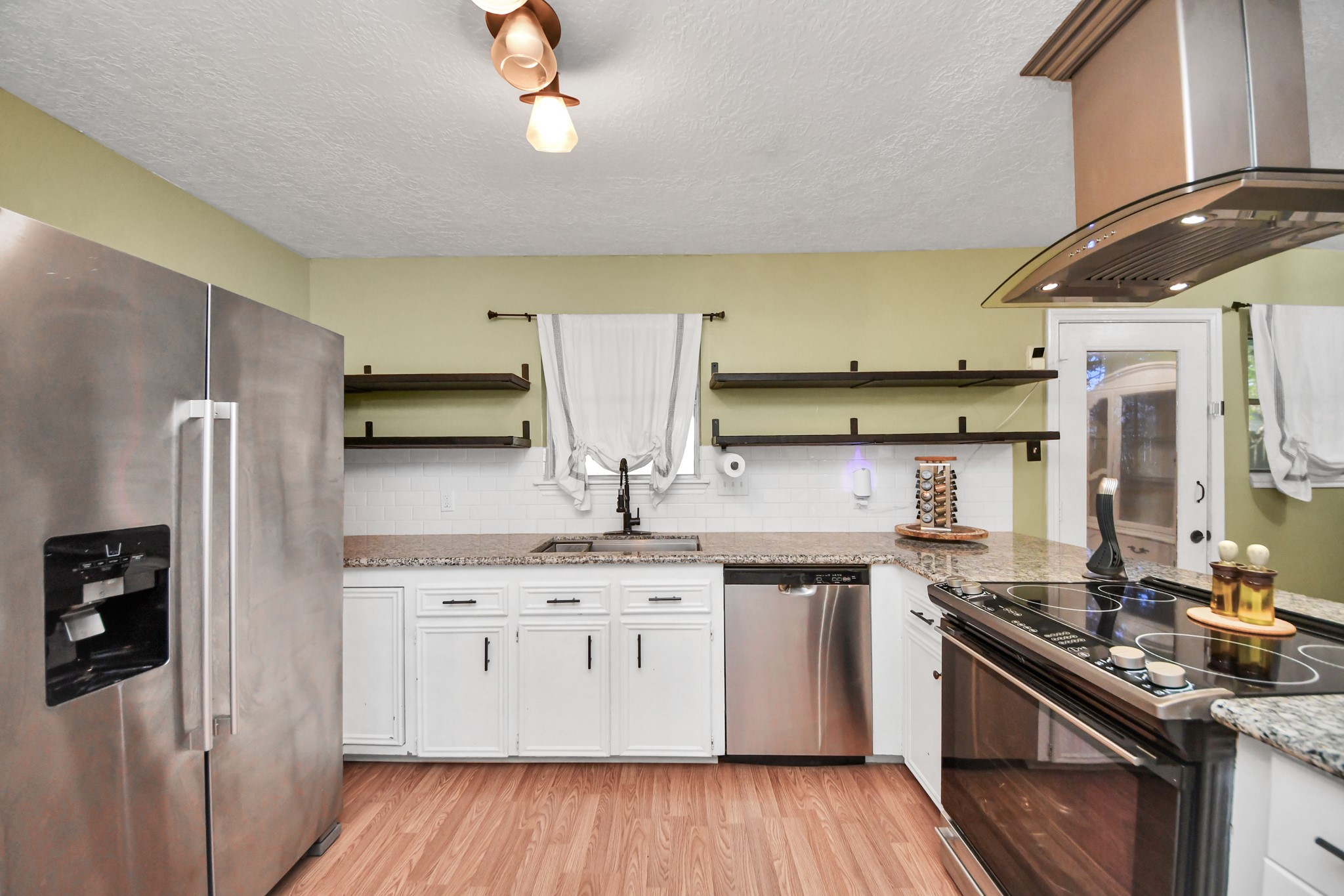 10214 Waving Fields Drive Property Photo 16