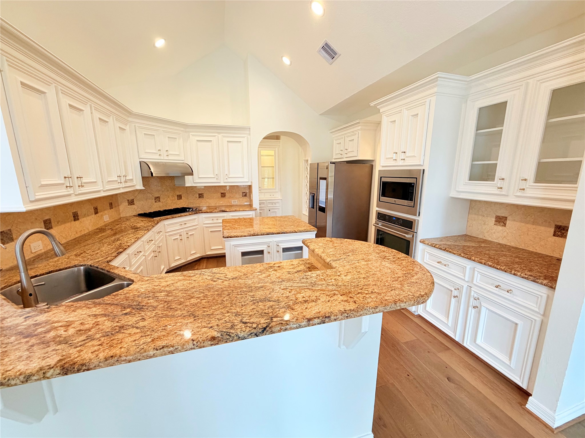 25047 Northampton Forest Drive Property Photo 10