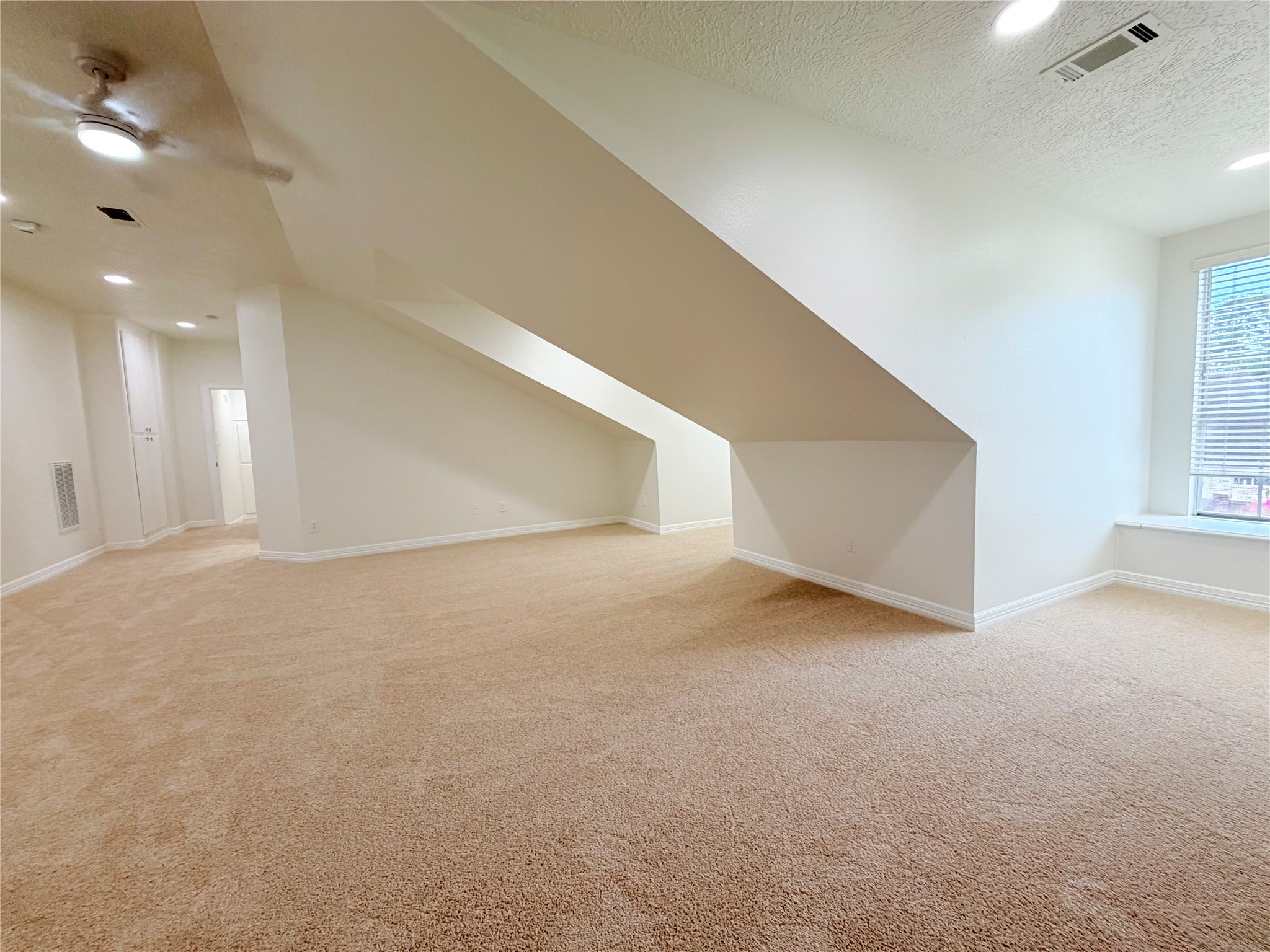 25047 Northampton Forest Drive Property Photo 32