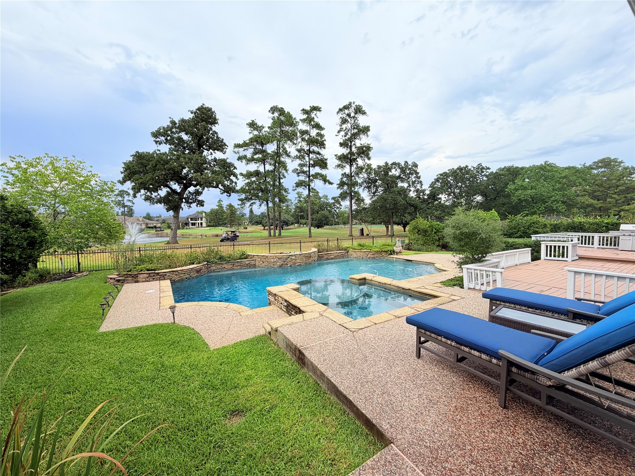 25047 Northampton Forest Drive Property Photo 35