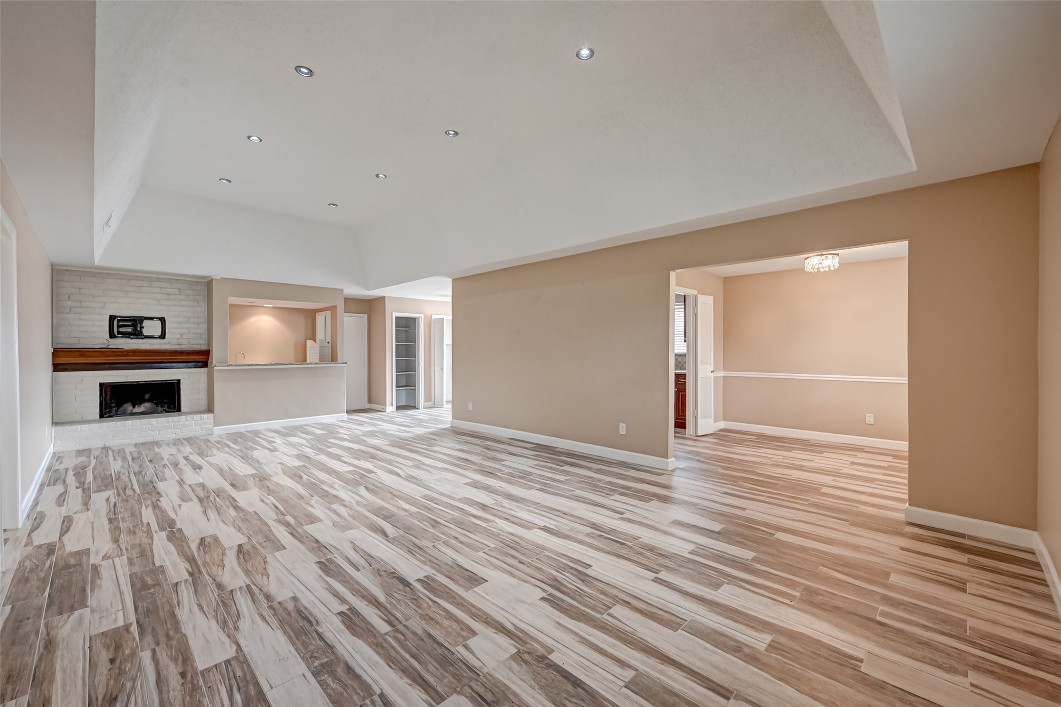 1902 Sedgie Drive Property Photo 4