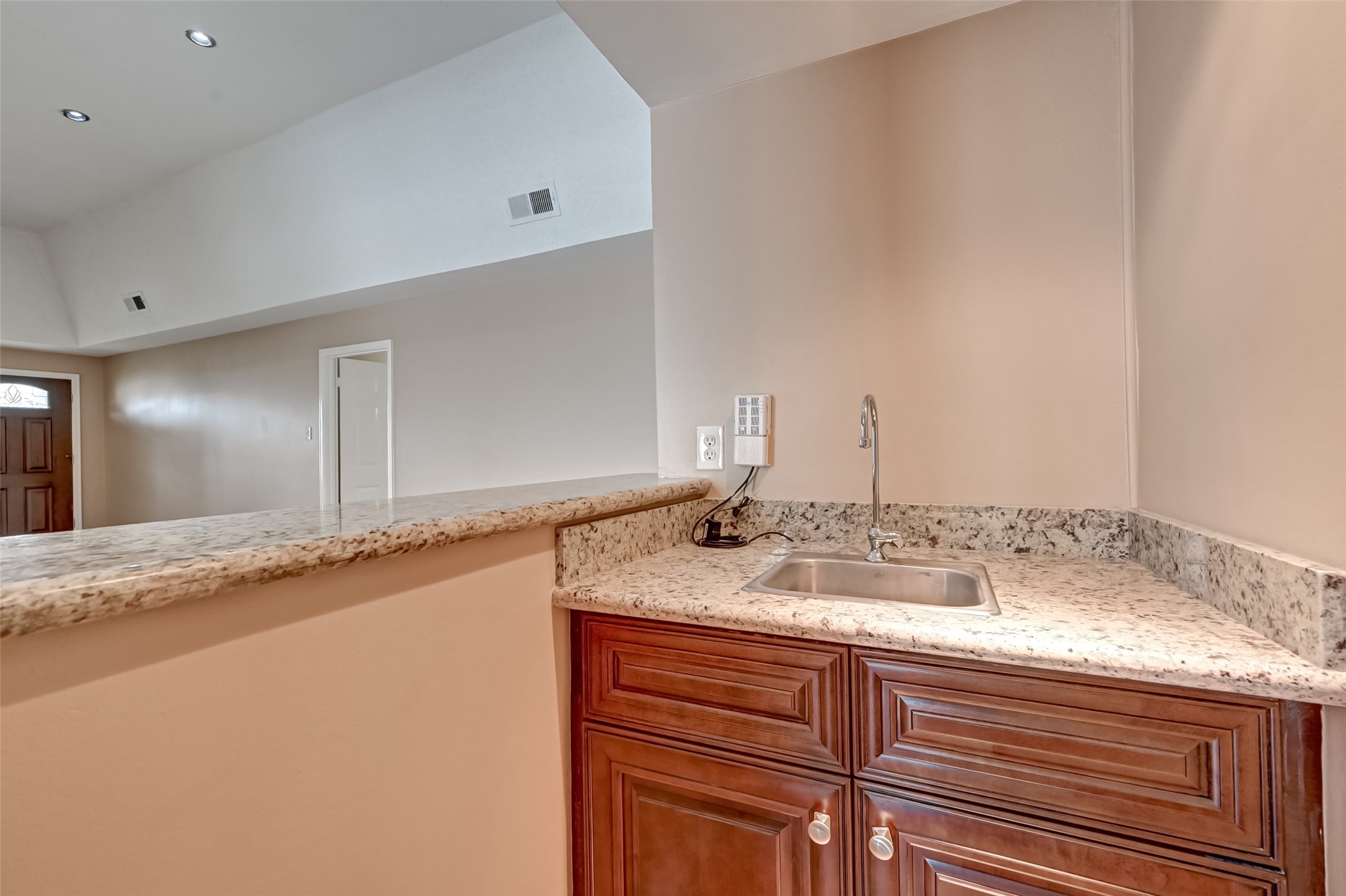 1902 Sedgie Drive Property Photo 5