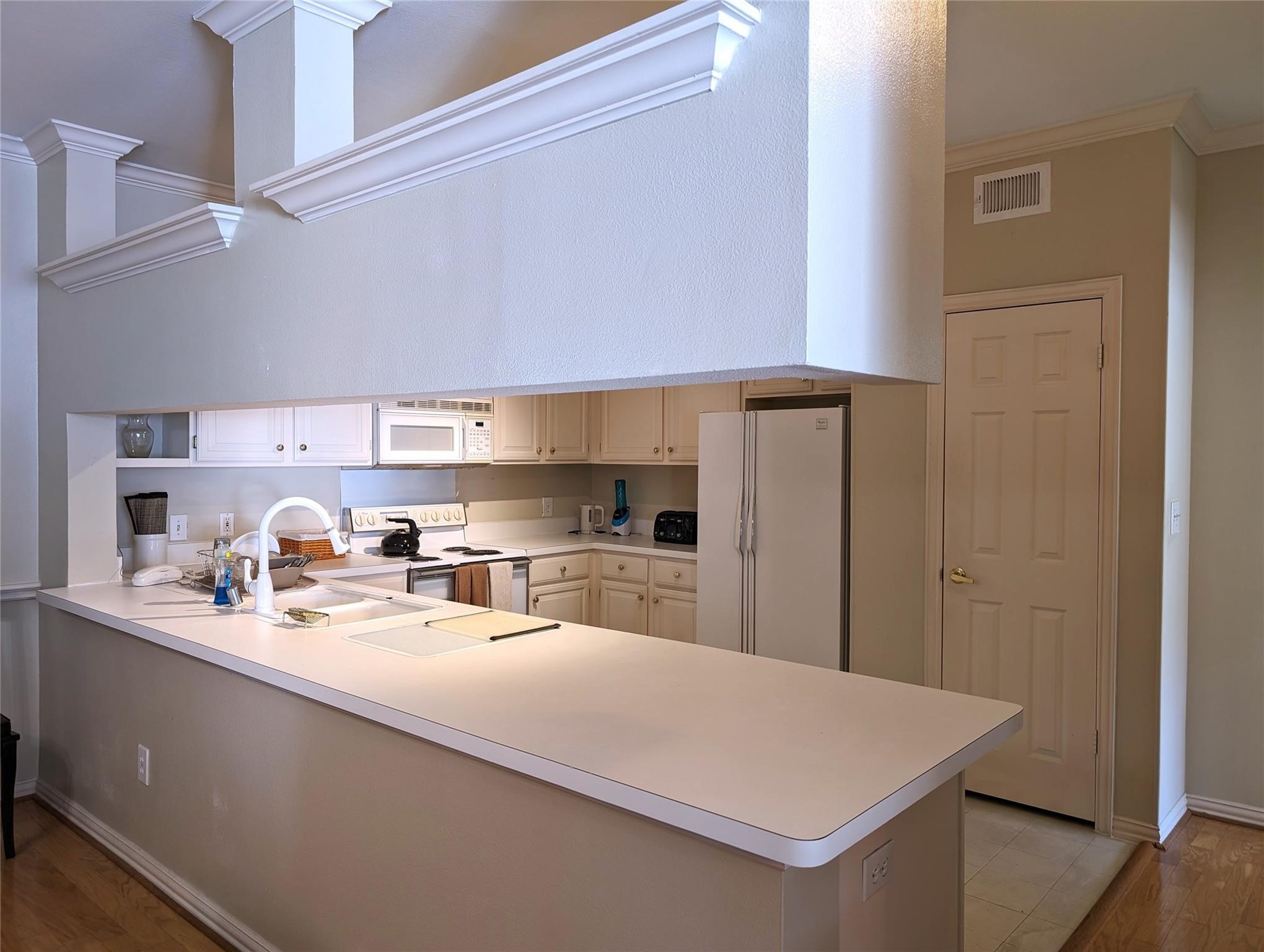 2111 Welch Street B208 Property Photo 13