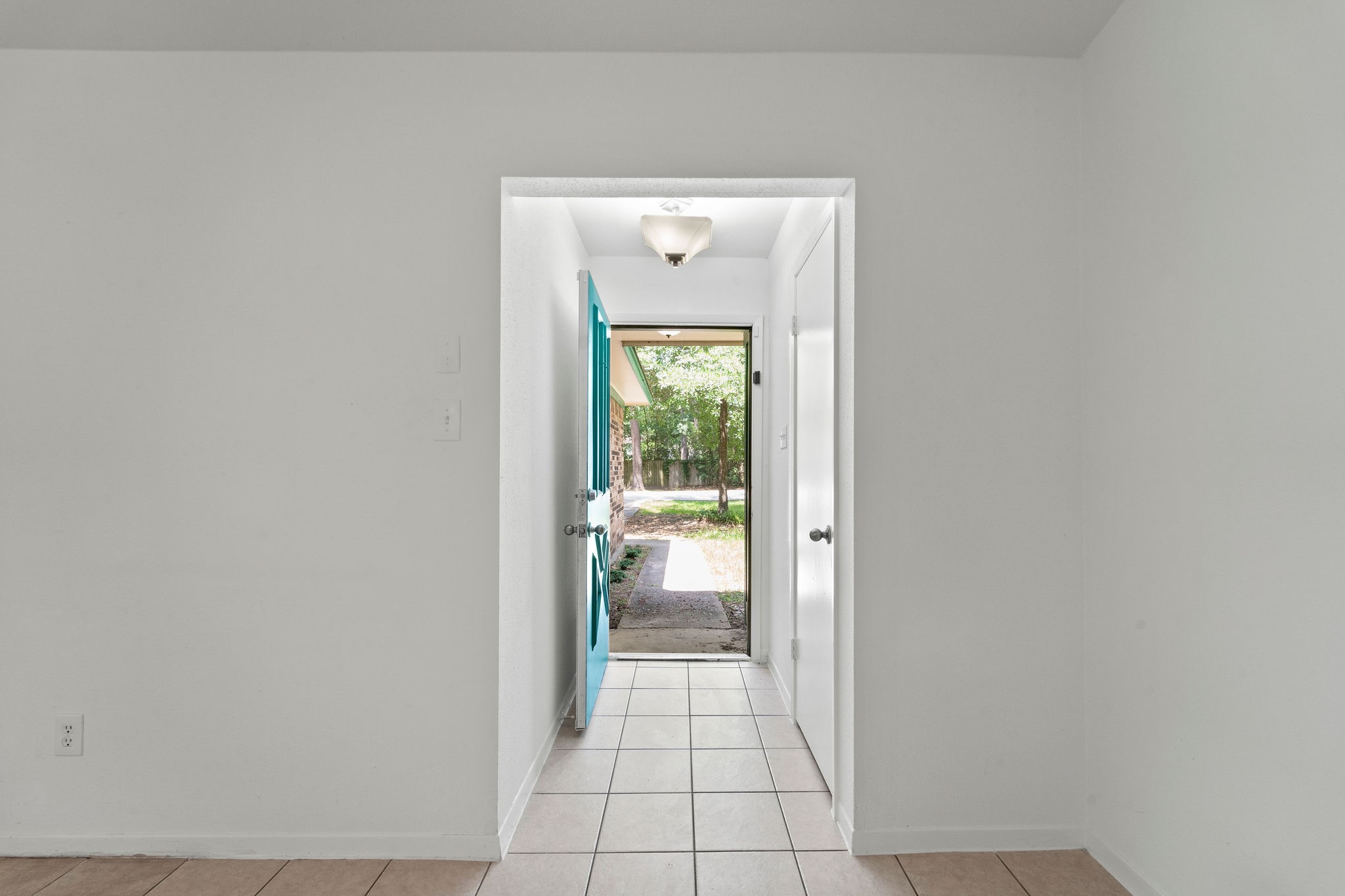 3 W Woodtimber Court Property Photo 5
