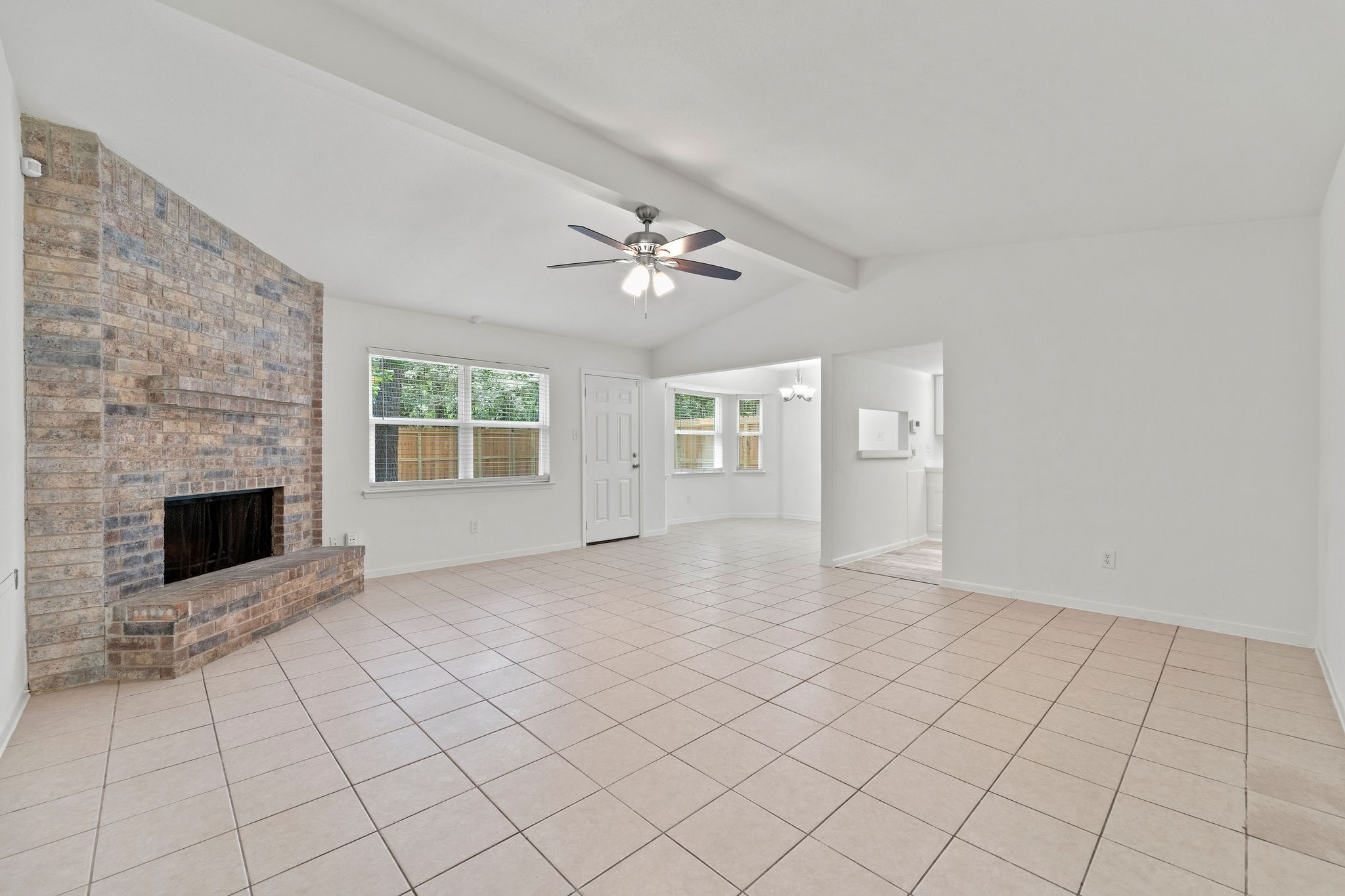 3 W Woodtimber Court Property Photo 6