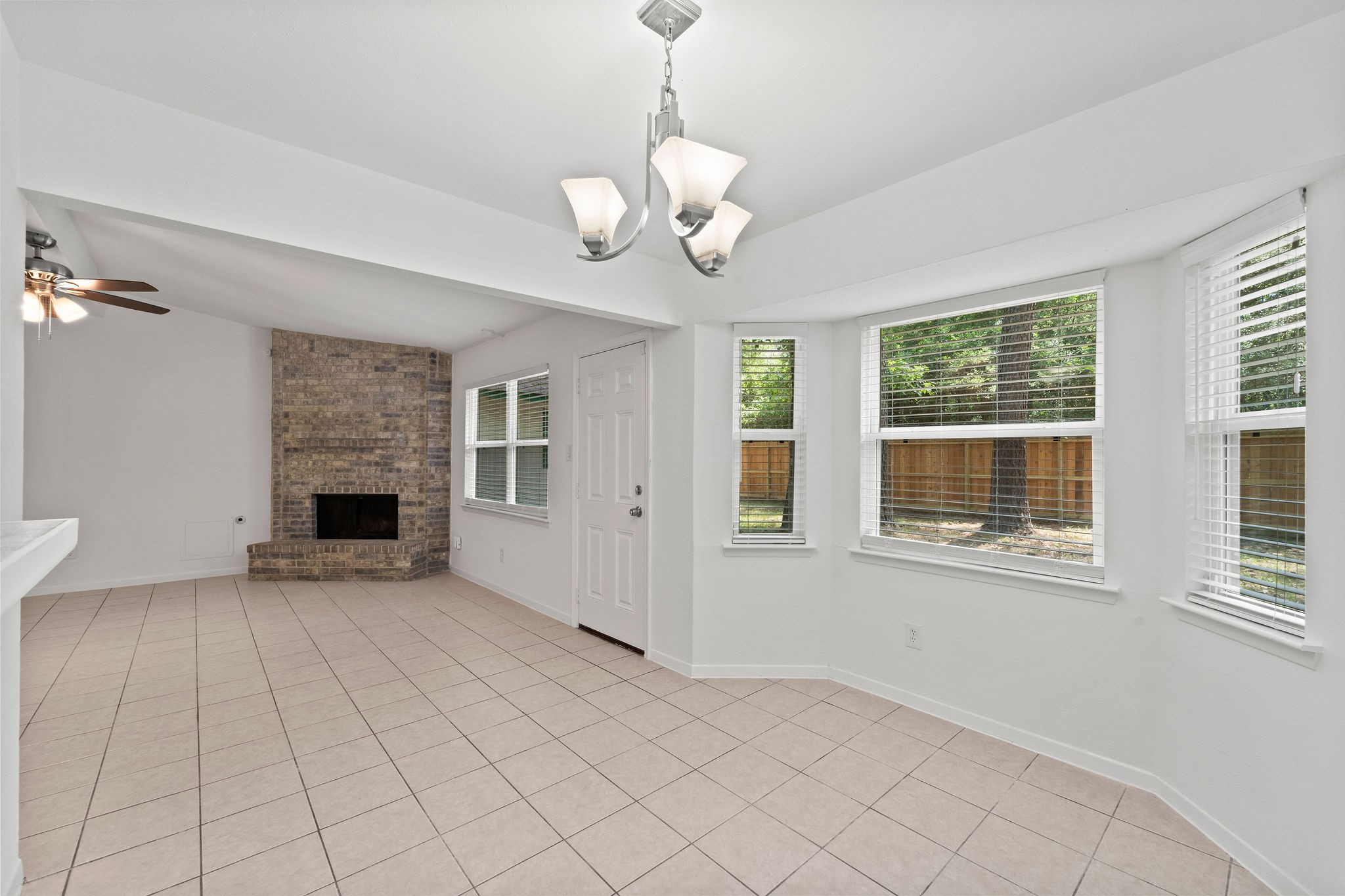 3 W Woodtimber Court Property Photo 11
