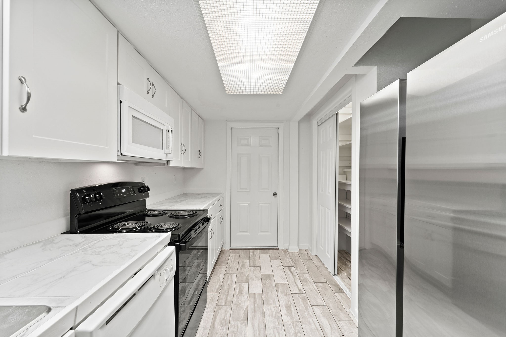 3 W Woodtimber Court Property Photo 13