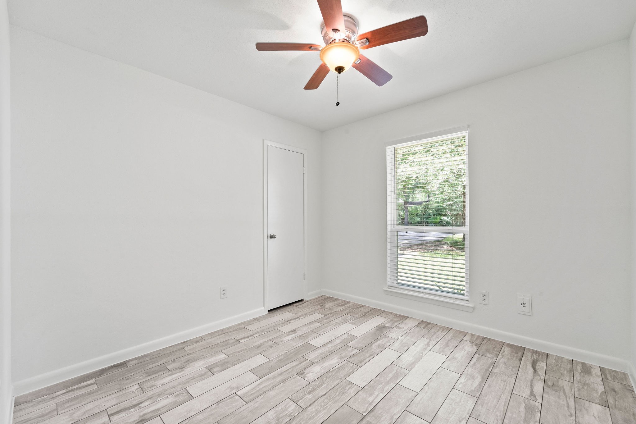 3 W Woodtimber Court Property Photo 16