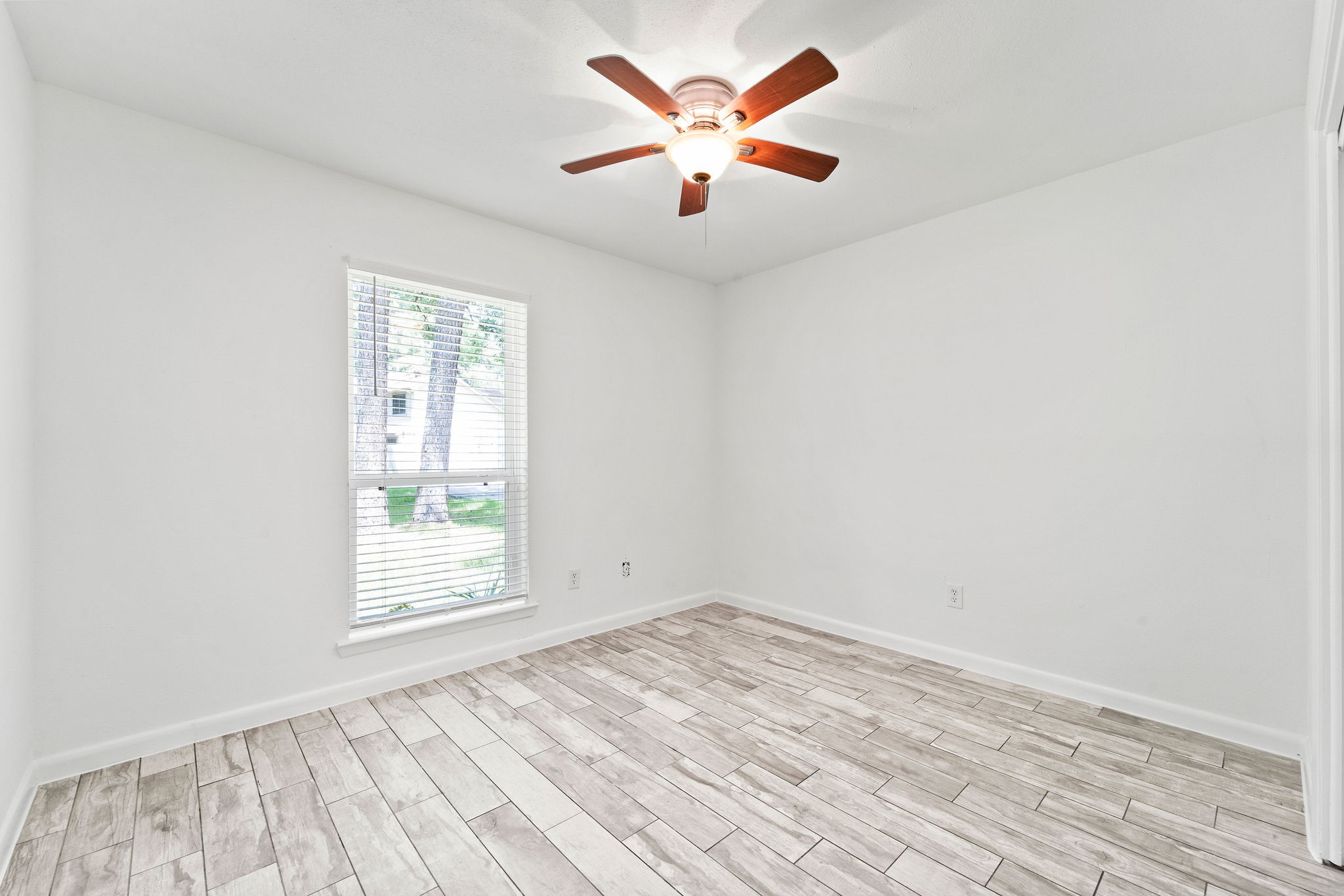 3 W Woodtimber Court Property Photo 18