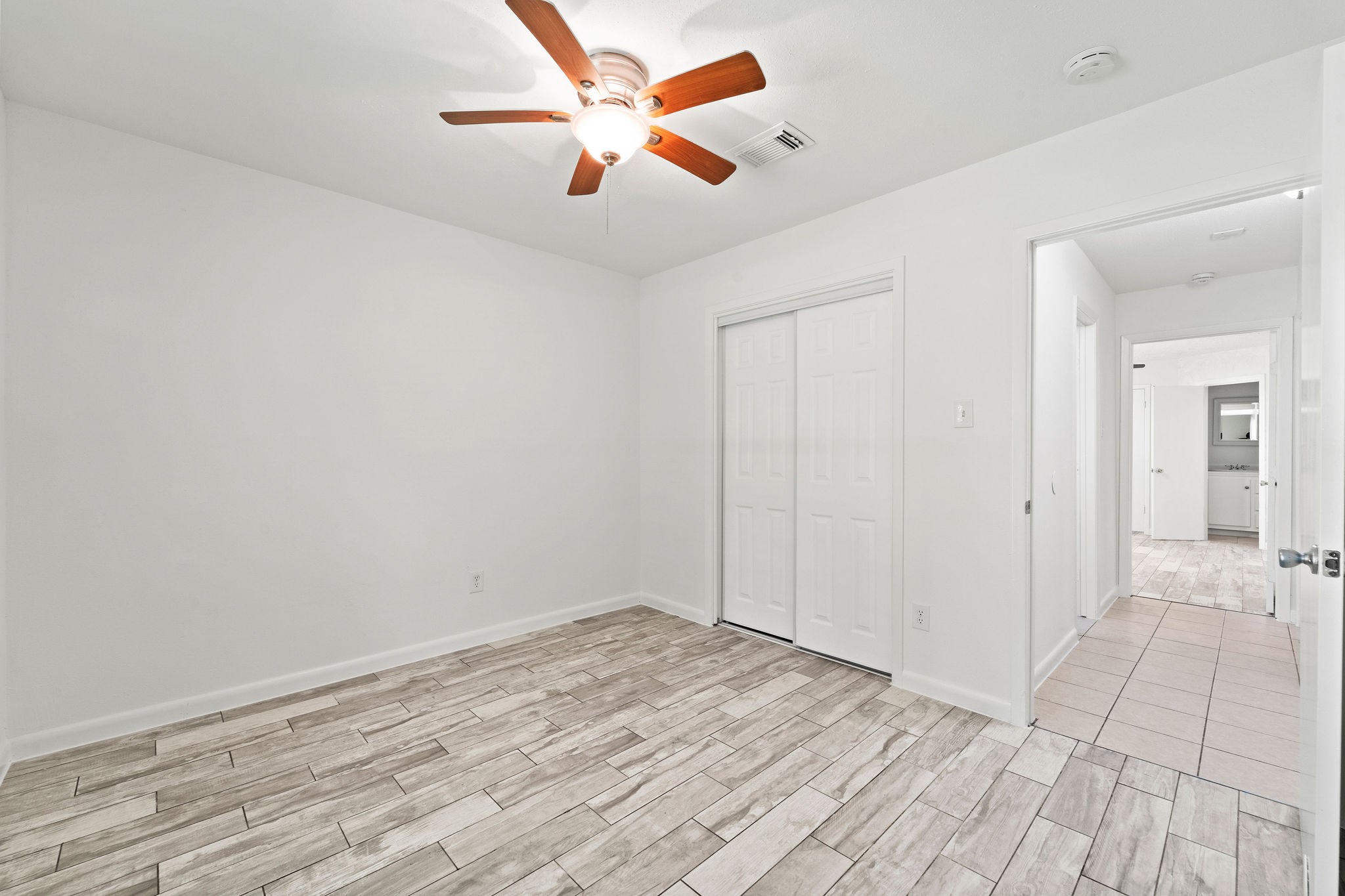 3 W Woodtimber Court Property Photo 19