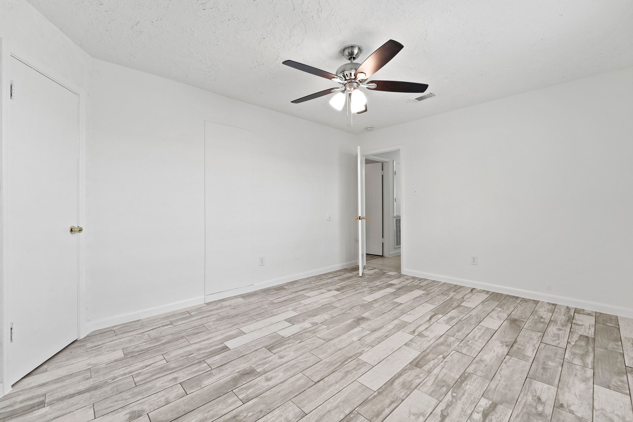 3 W Woodtimber Court Property Photo 26