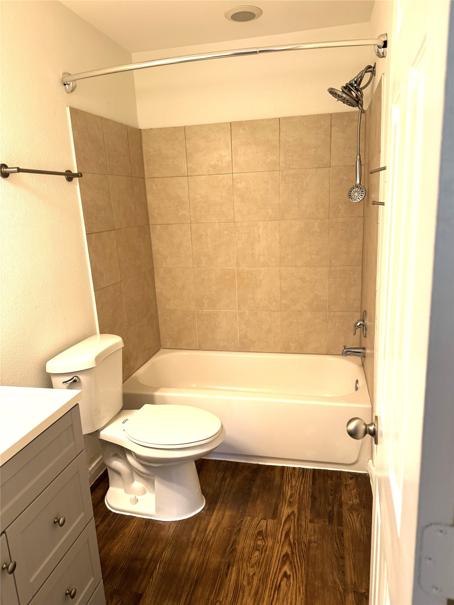 2750 Holly Hall Street 1907 Property Photo 16