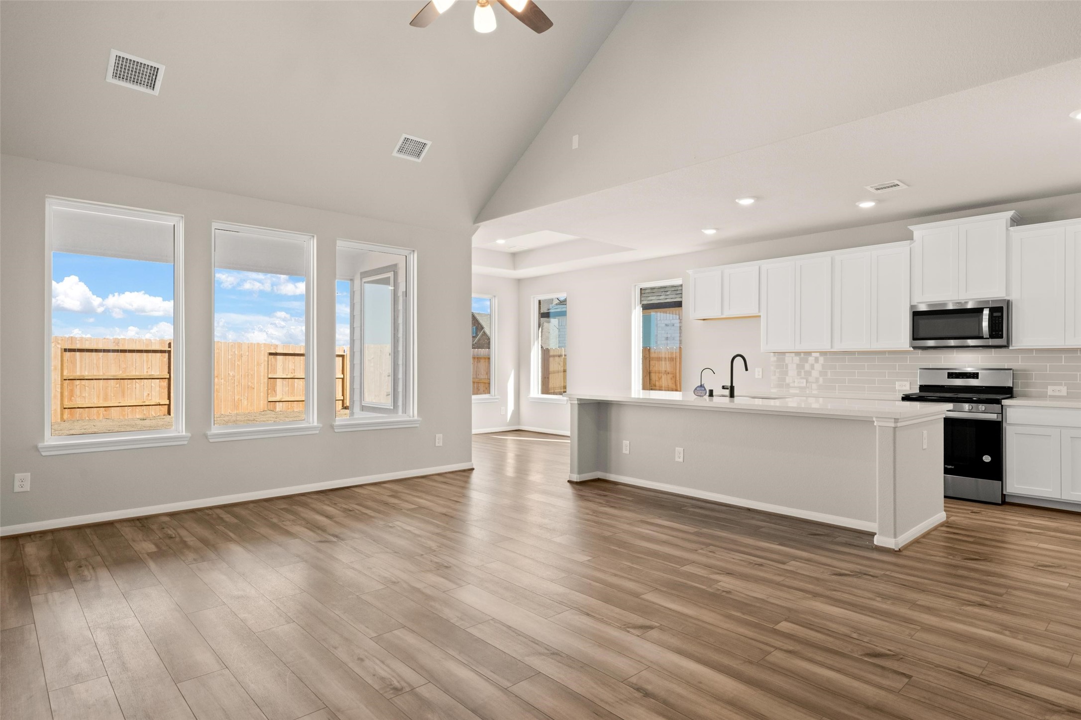 15806 Juniper Elm Court Property Photo 10