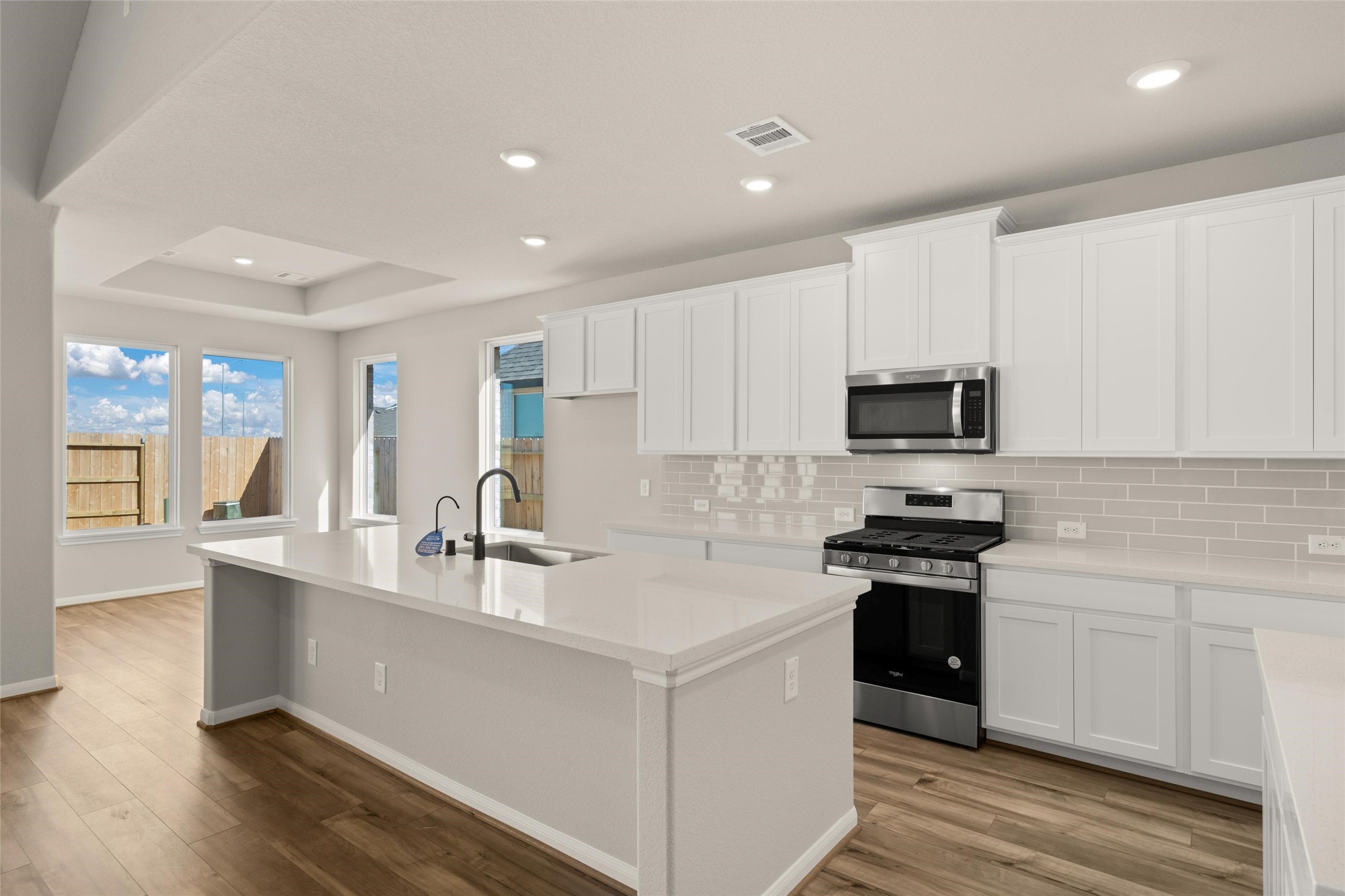 15806 Juniper Elm Court Property Photo 11