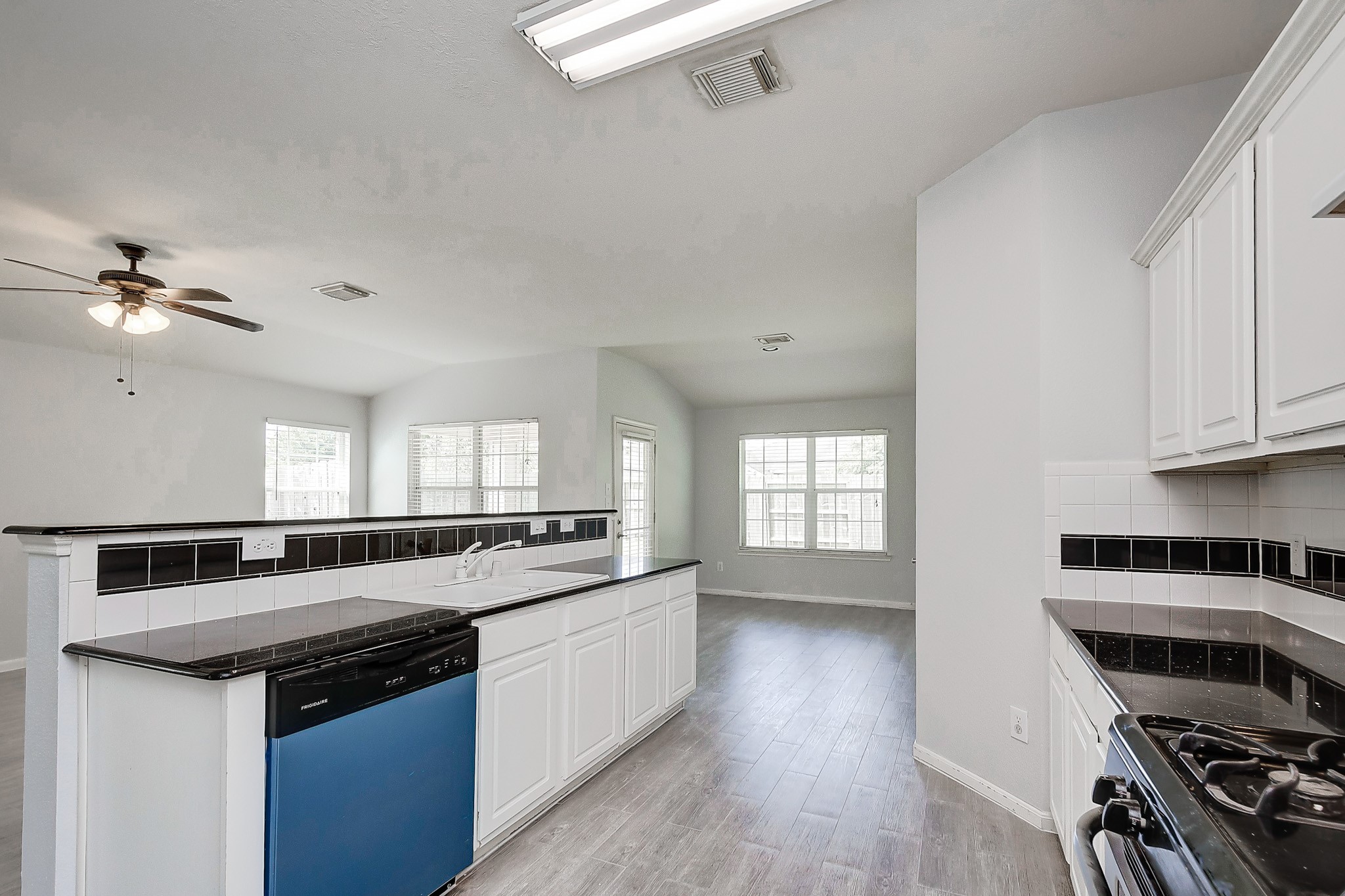 5506 Gable Meadows Drive Property Photo 10