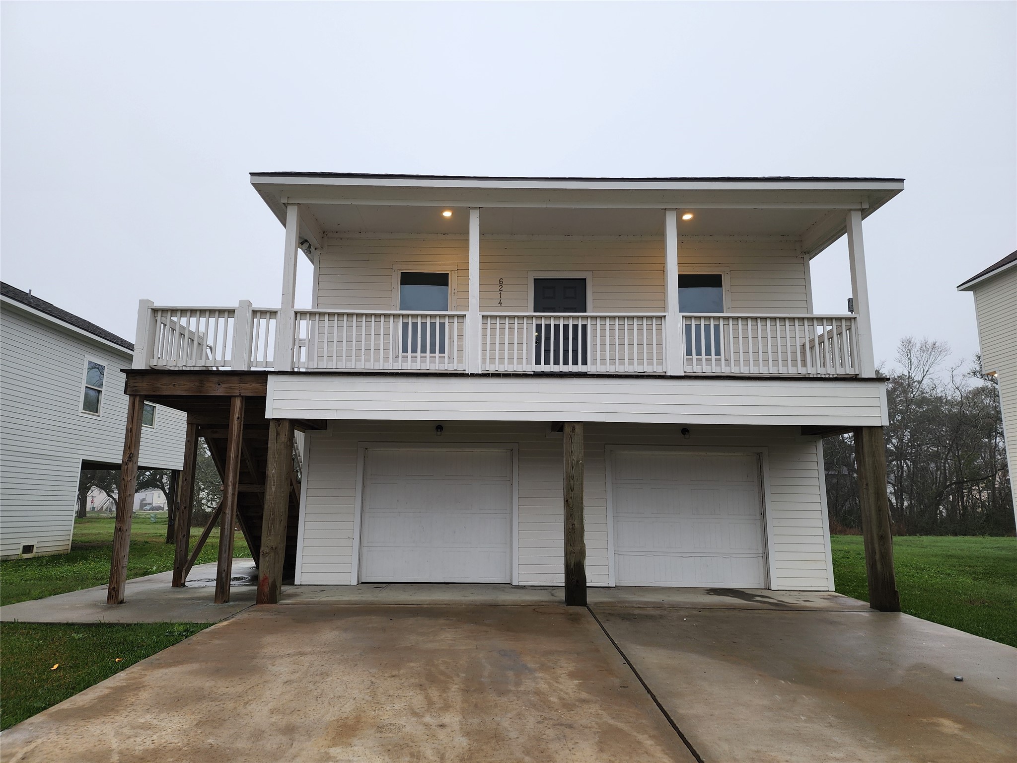6202 White Oak Drive Property Photo 1