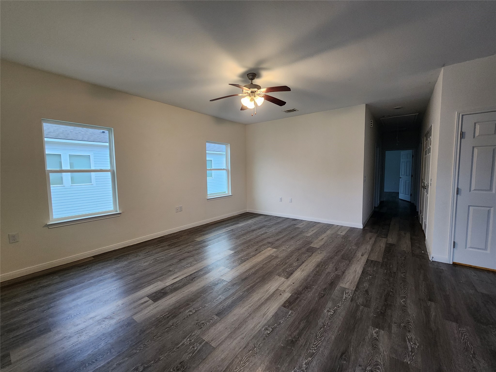 6202 White Oak Drive Property Photo 3