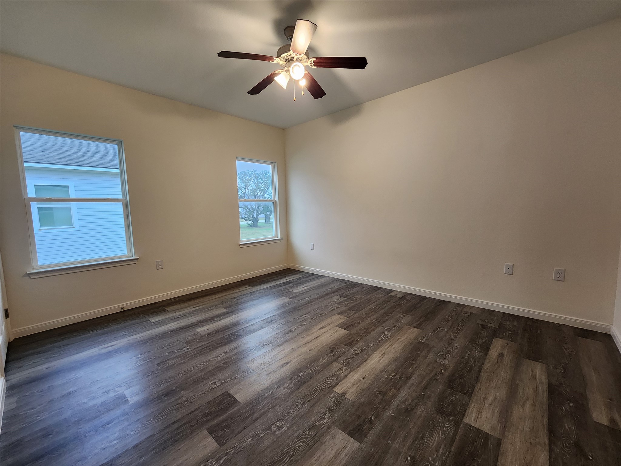 6202 White Oak Drive Property Photo 10