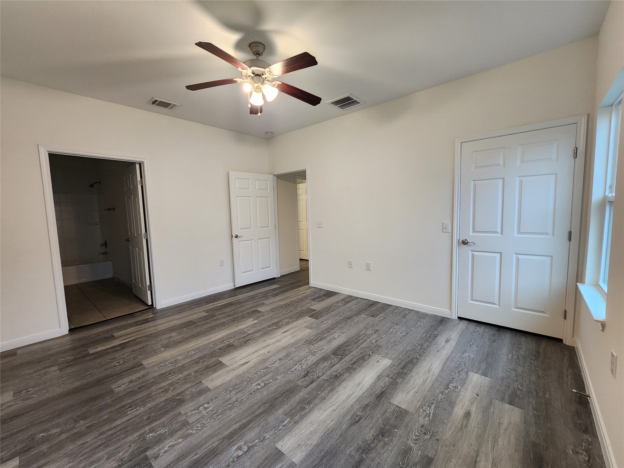 6202 White Oak Drive Property Photo 12