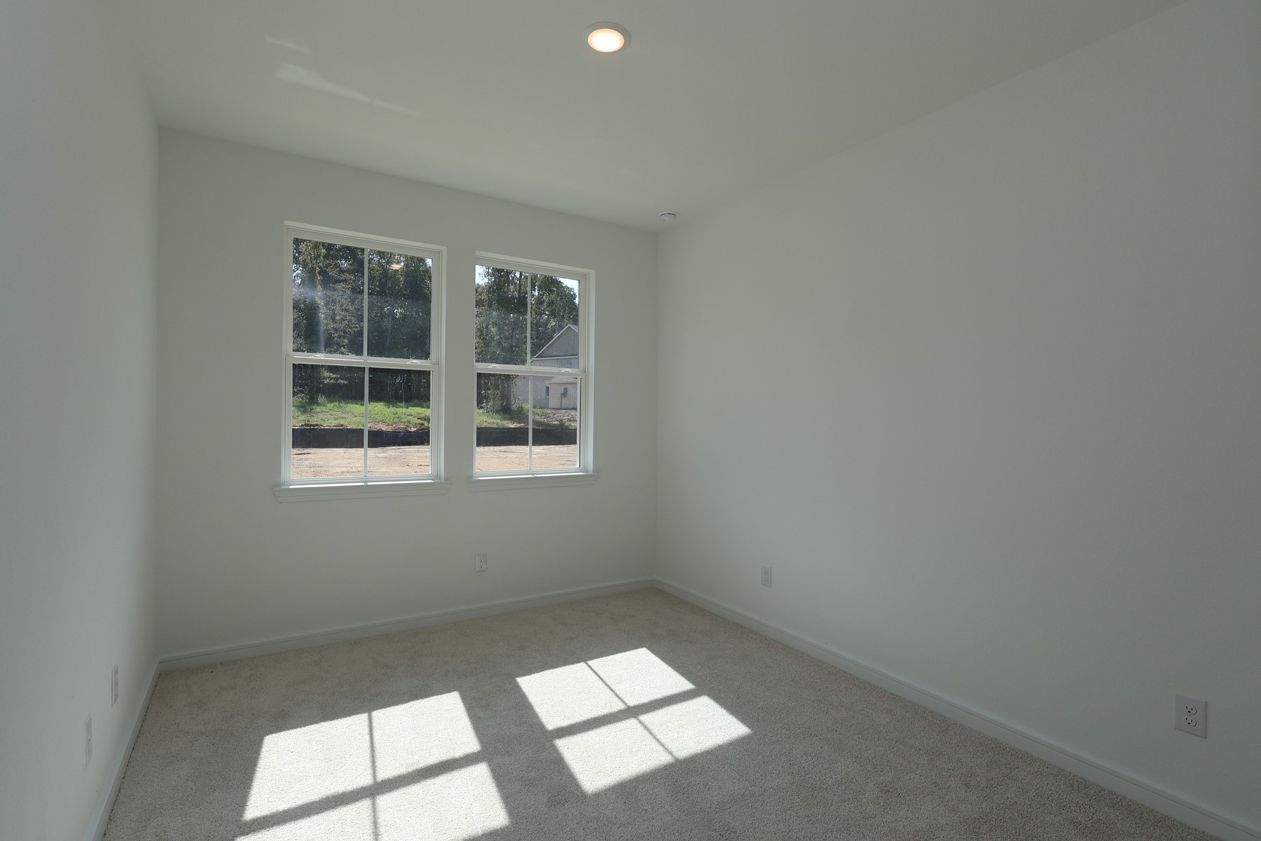 129 Roebuck Lane Property Photo 11