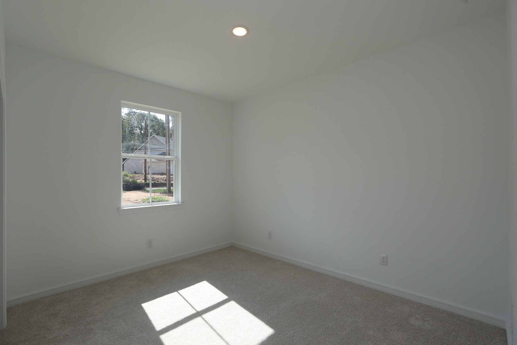 129 Roebuck Lane Property Photo 12