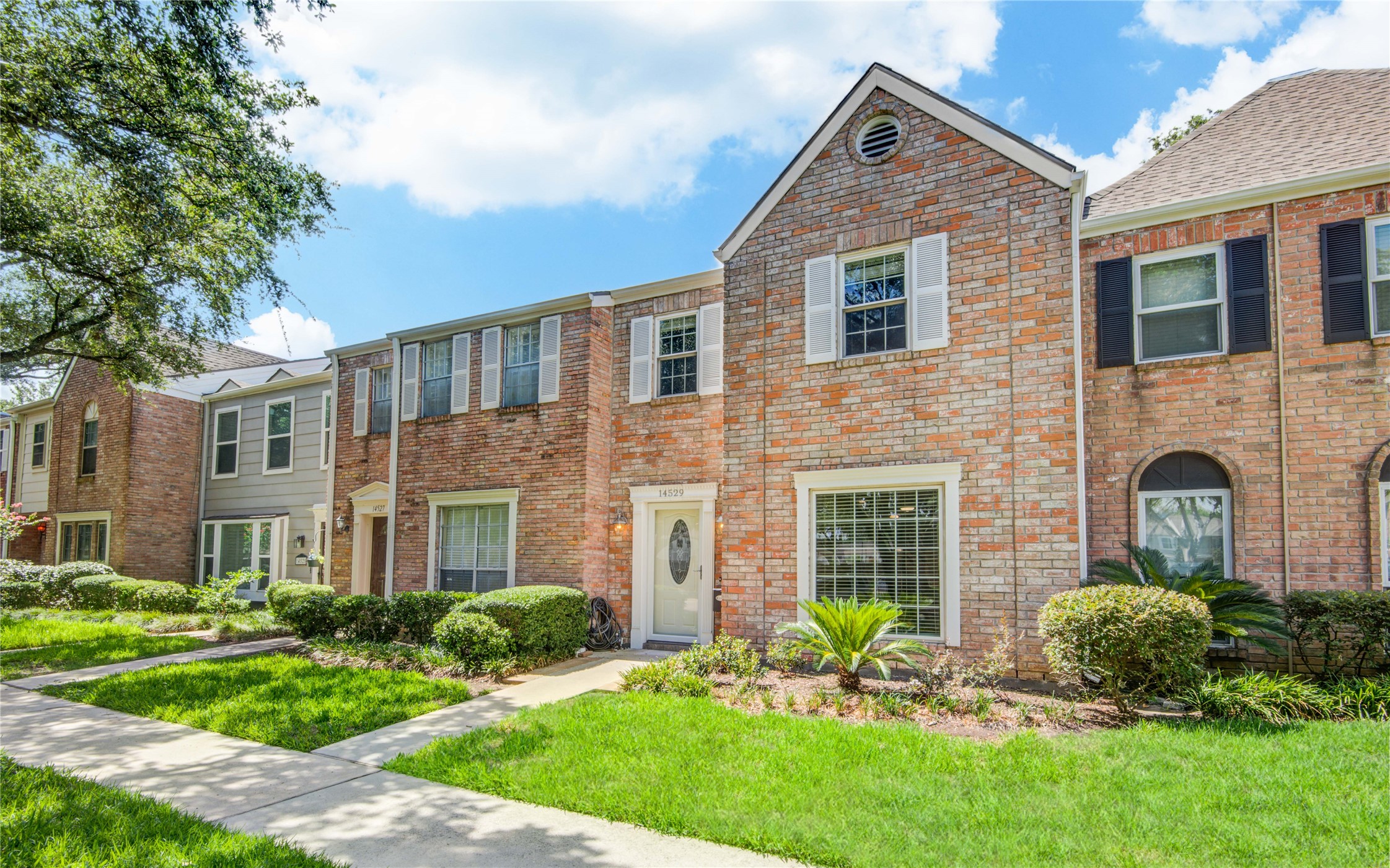 14529 Misty Meadow Lane Property Photo 3