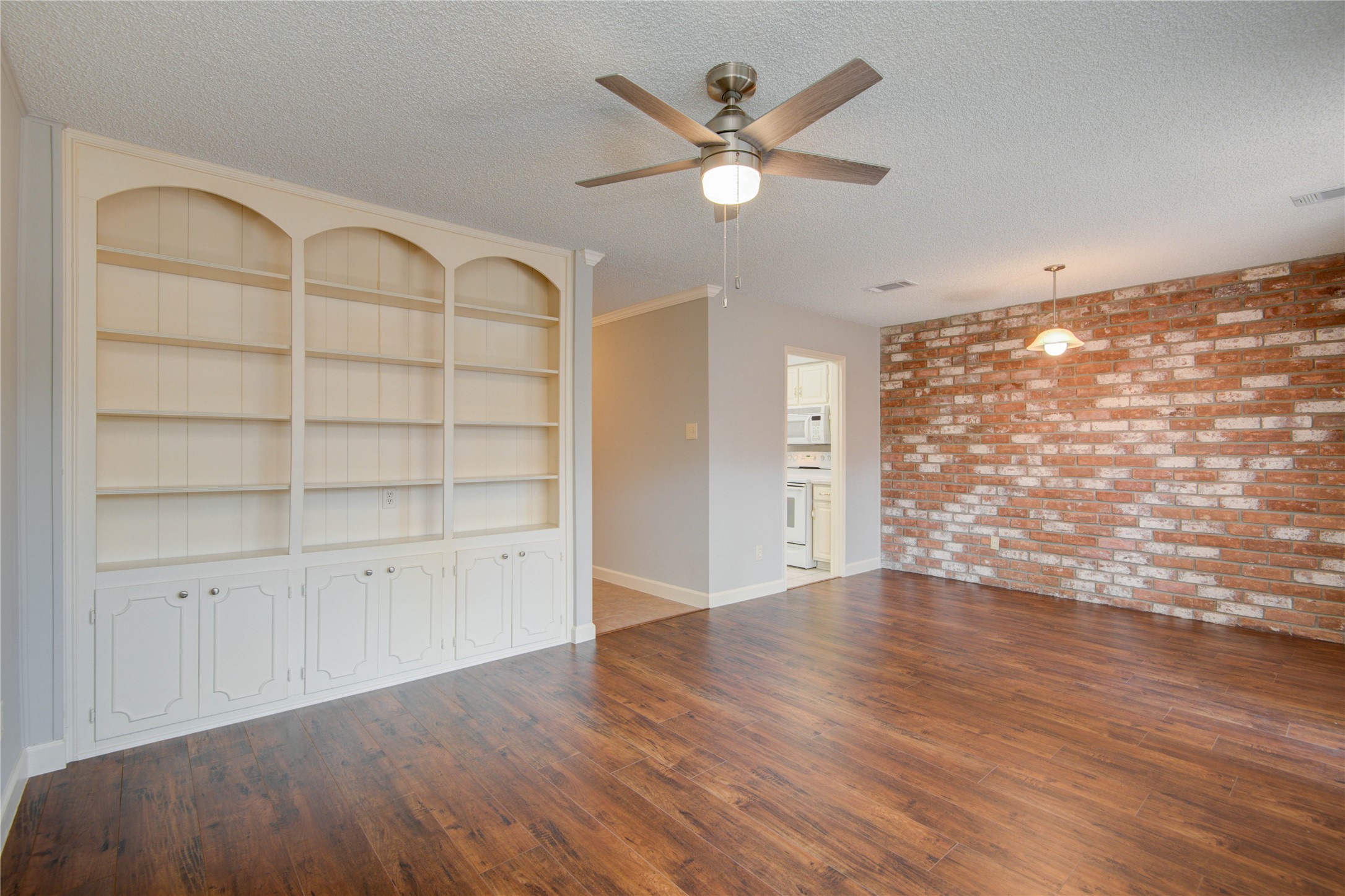 14529 Misty Meadow Lane Property Photo 12