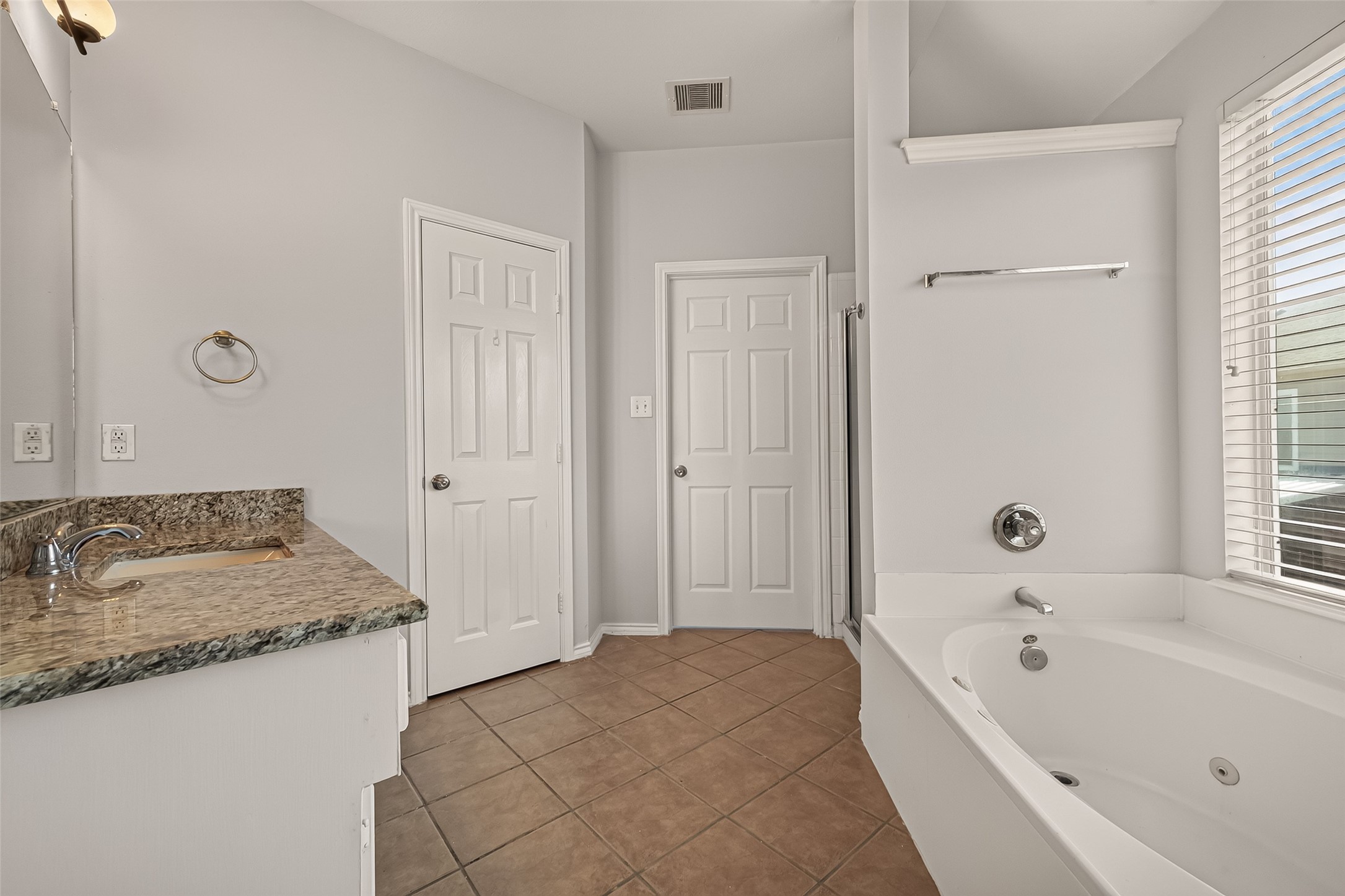 12819 Wisteria Park Drive Property Photo 45