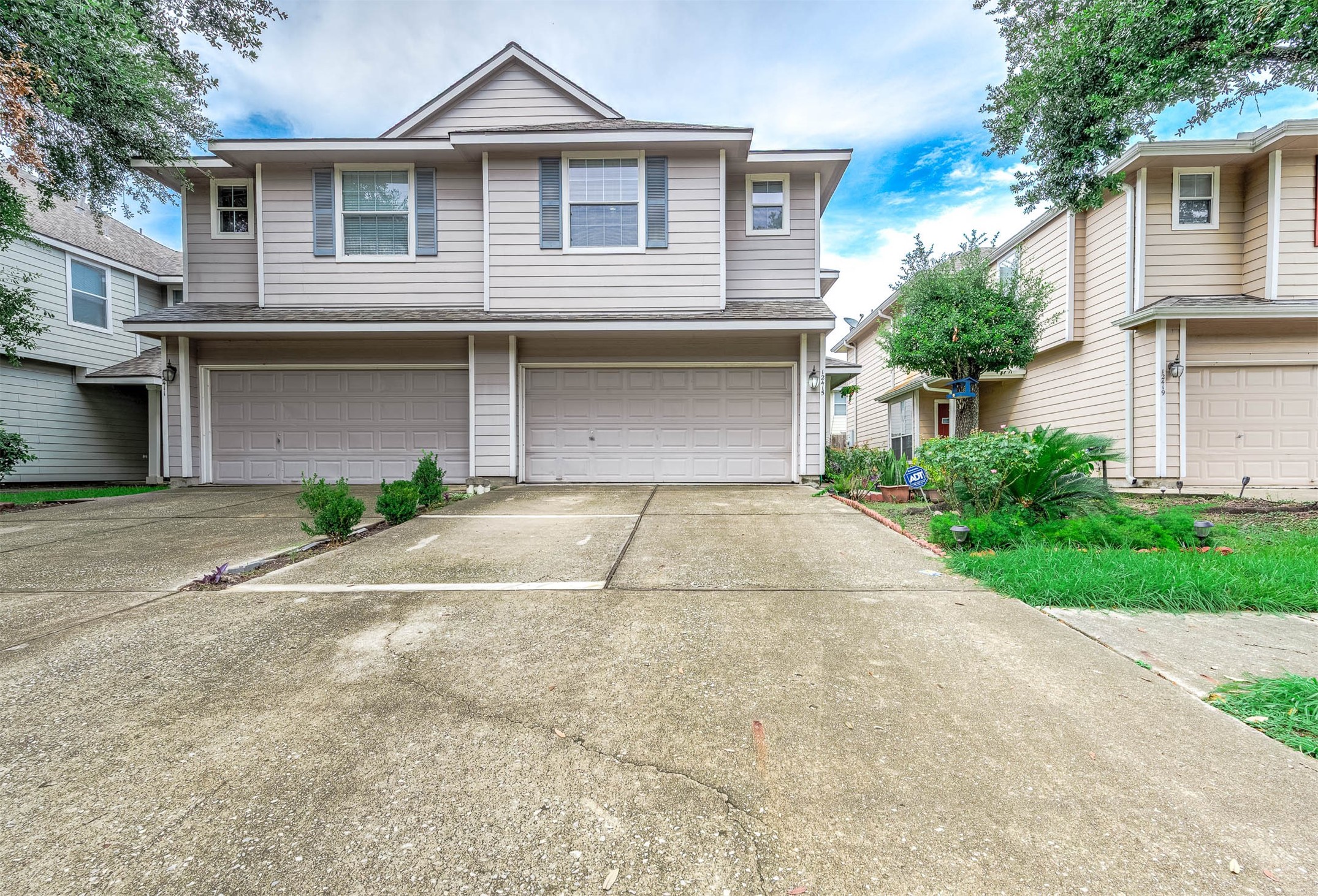 12415 Oriole Lake Way Property Photo 1