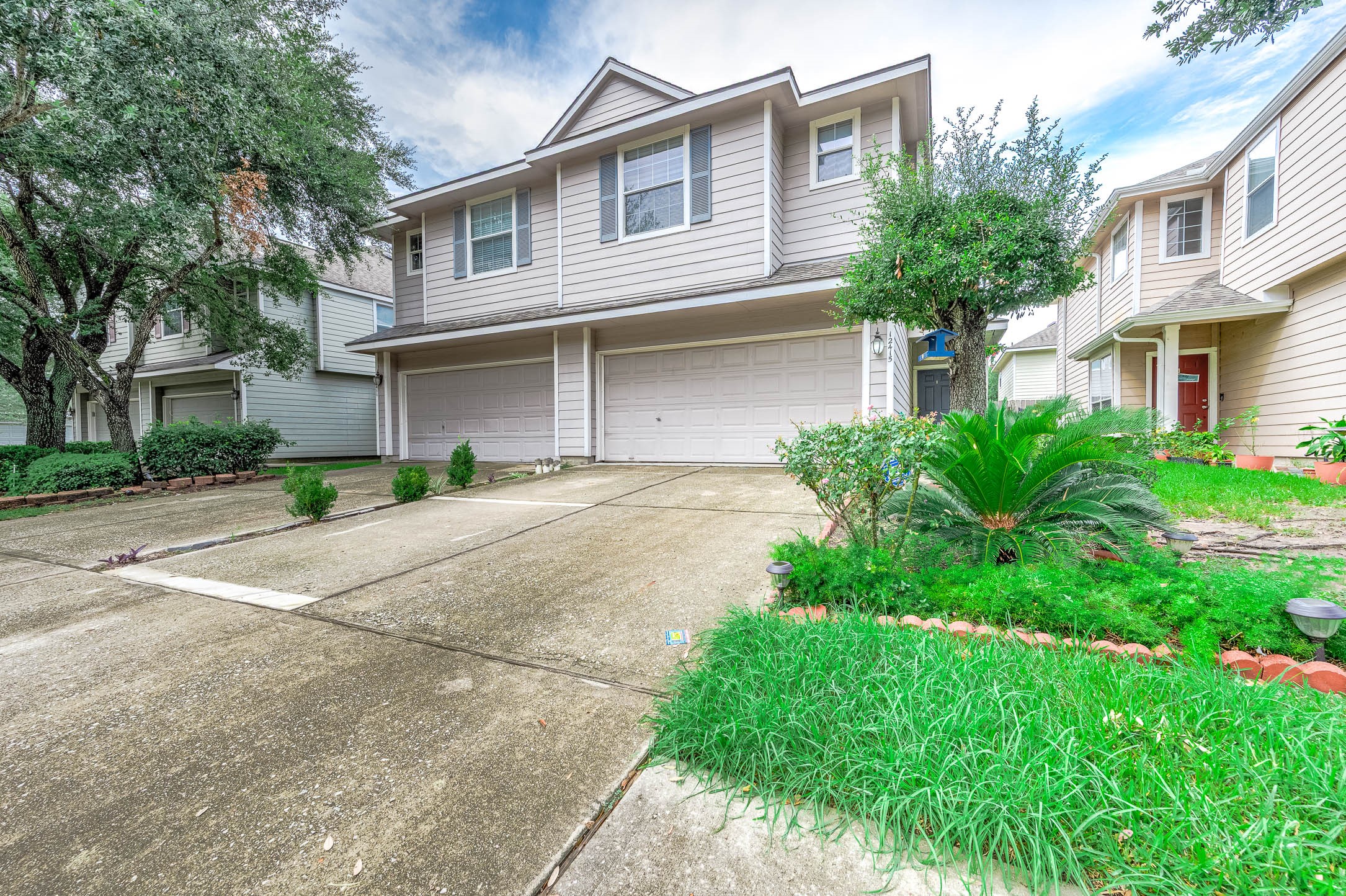 12415 Oriole Lake Way Property Photo 3