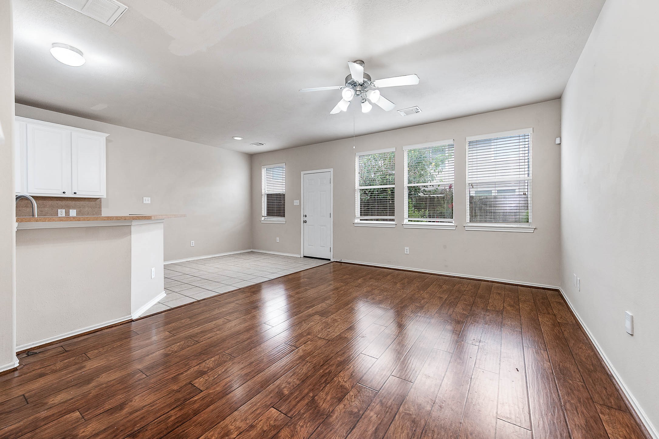 12415 Oriole Lake Way Property Photo 8