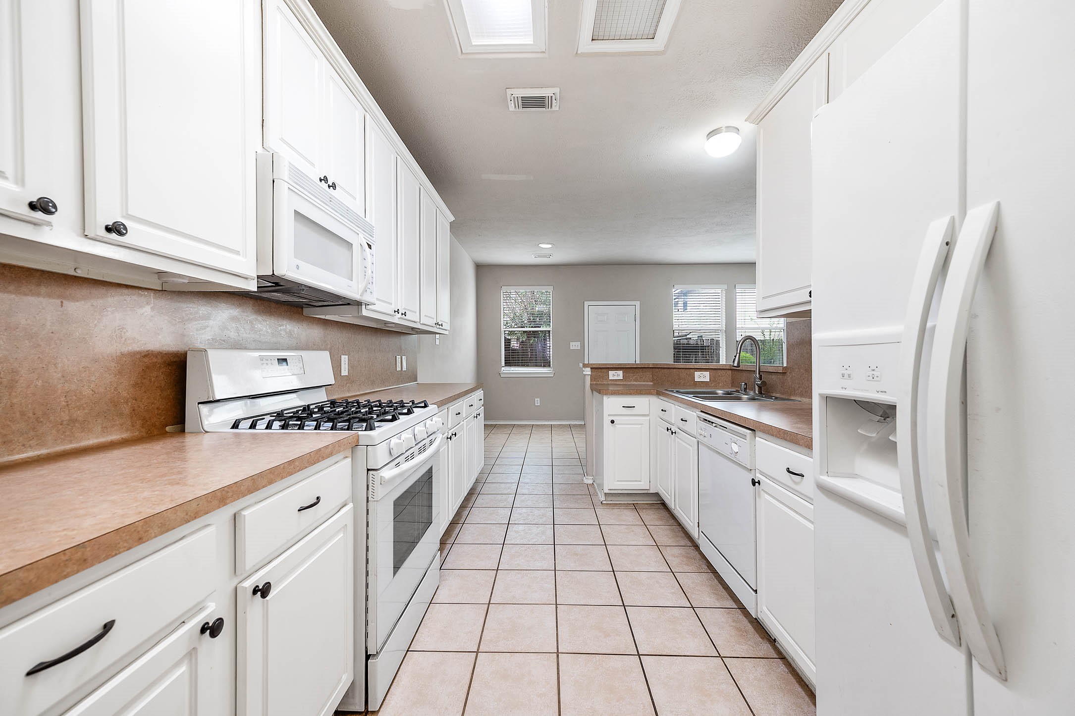 12415 Oriole Lake Way Property Photo 12