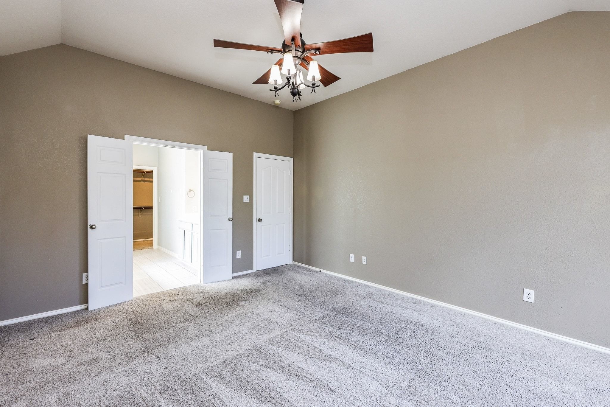 9626 Red Rugosa Drive Property Photo 18