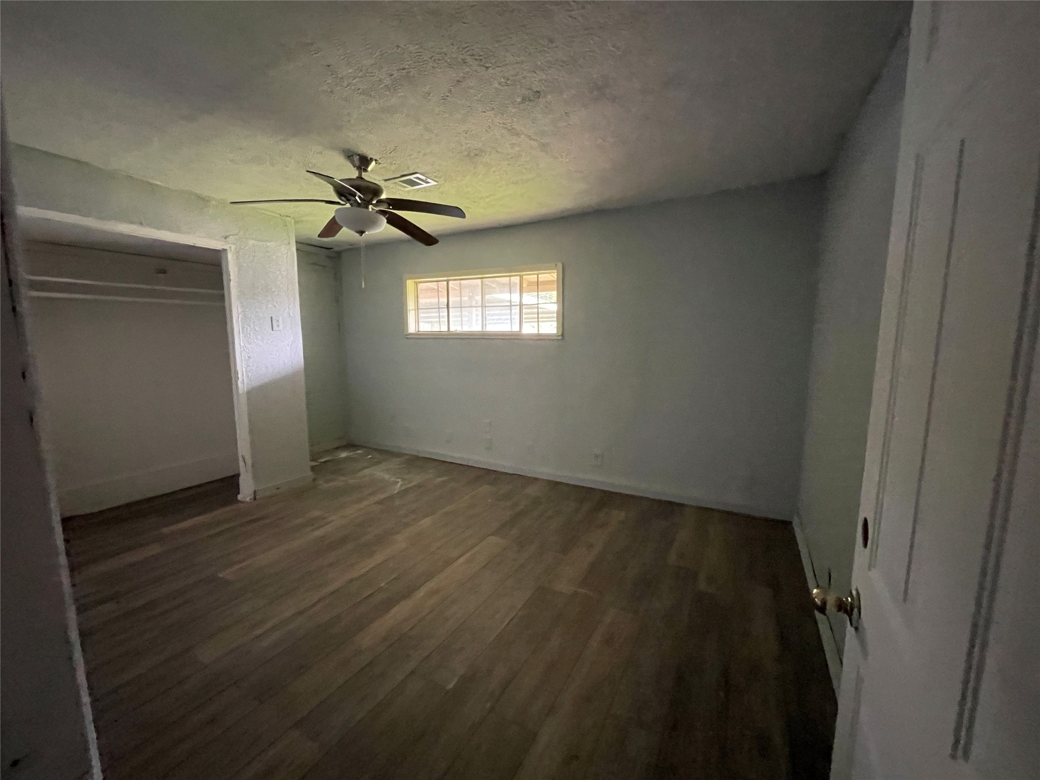 518 S Kansas Street Property Photo 6